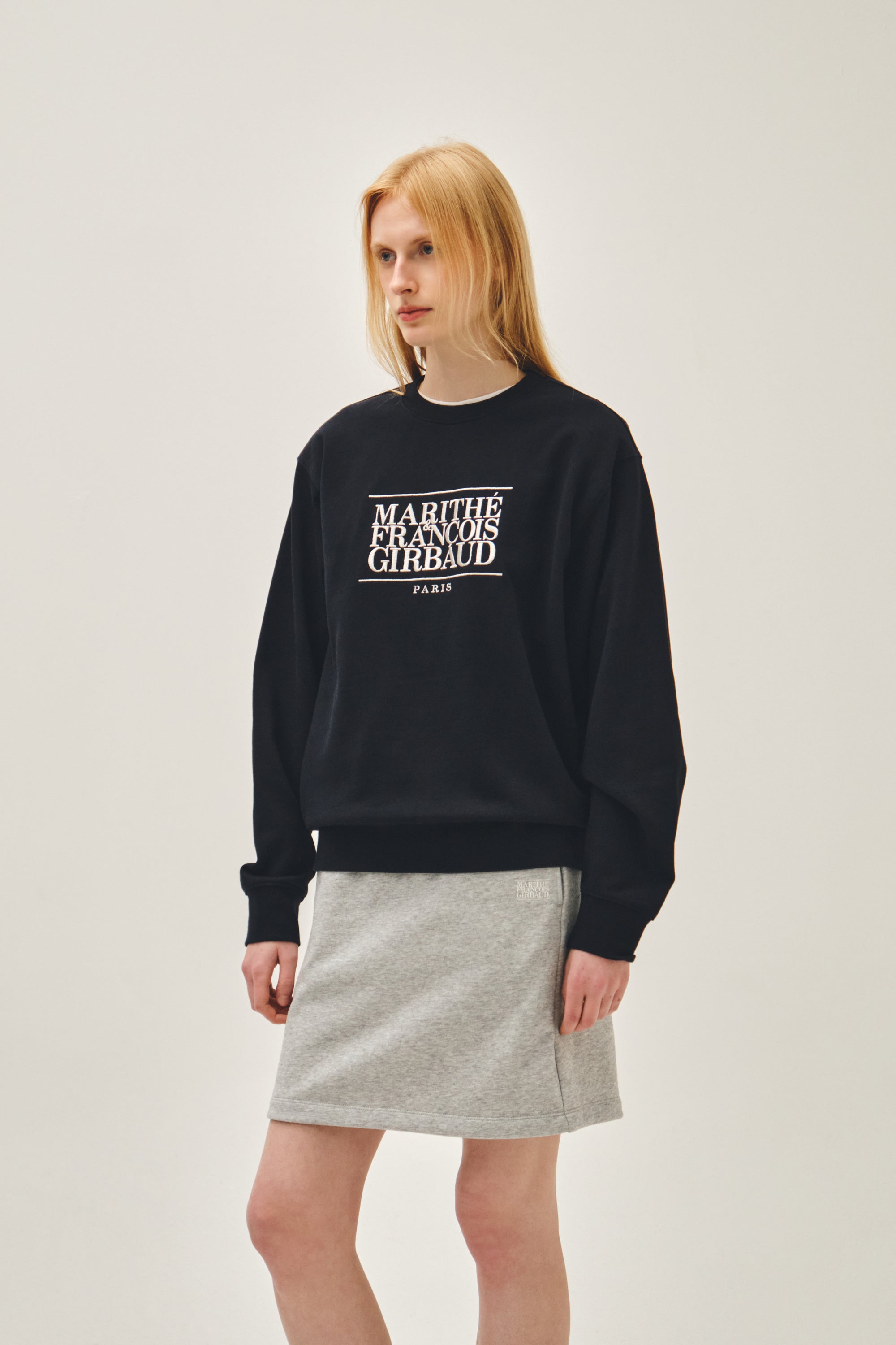 Classic Logo Embroidery Sweatshirt Navy