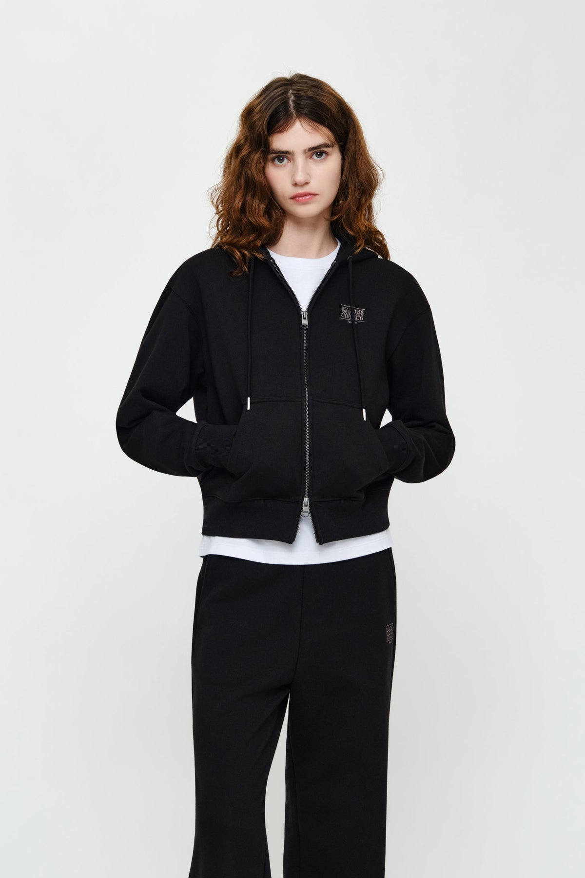 W Small Classic Logo Hoodie Zipup Black
