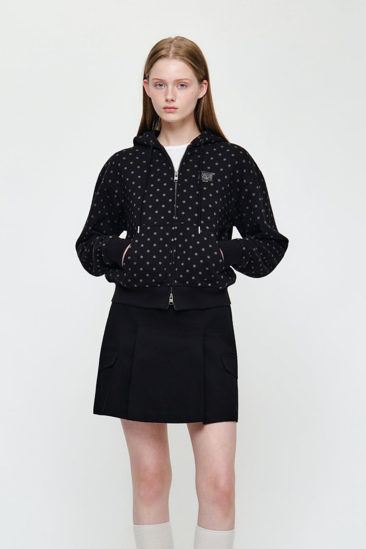 W Small Classic Logo Hoodie Zipup Dot