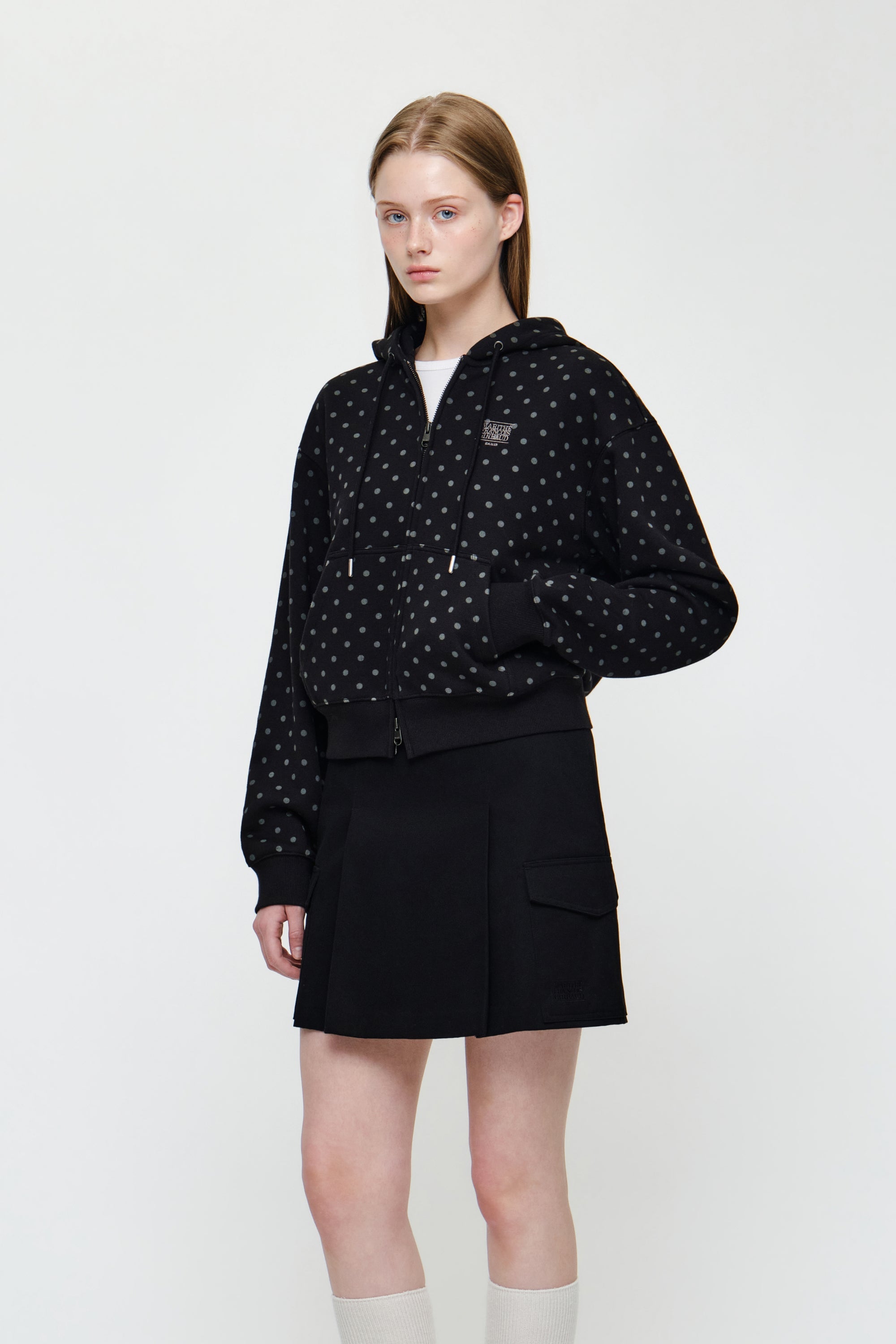 W Small Classic Logo Hoodie Zipup Dot
