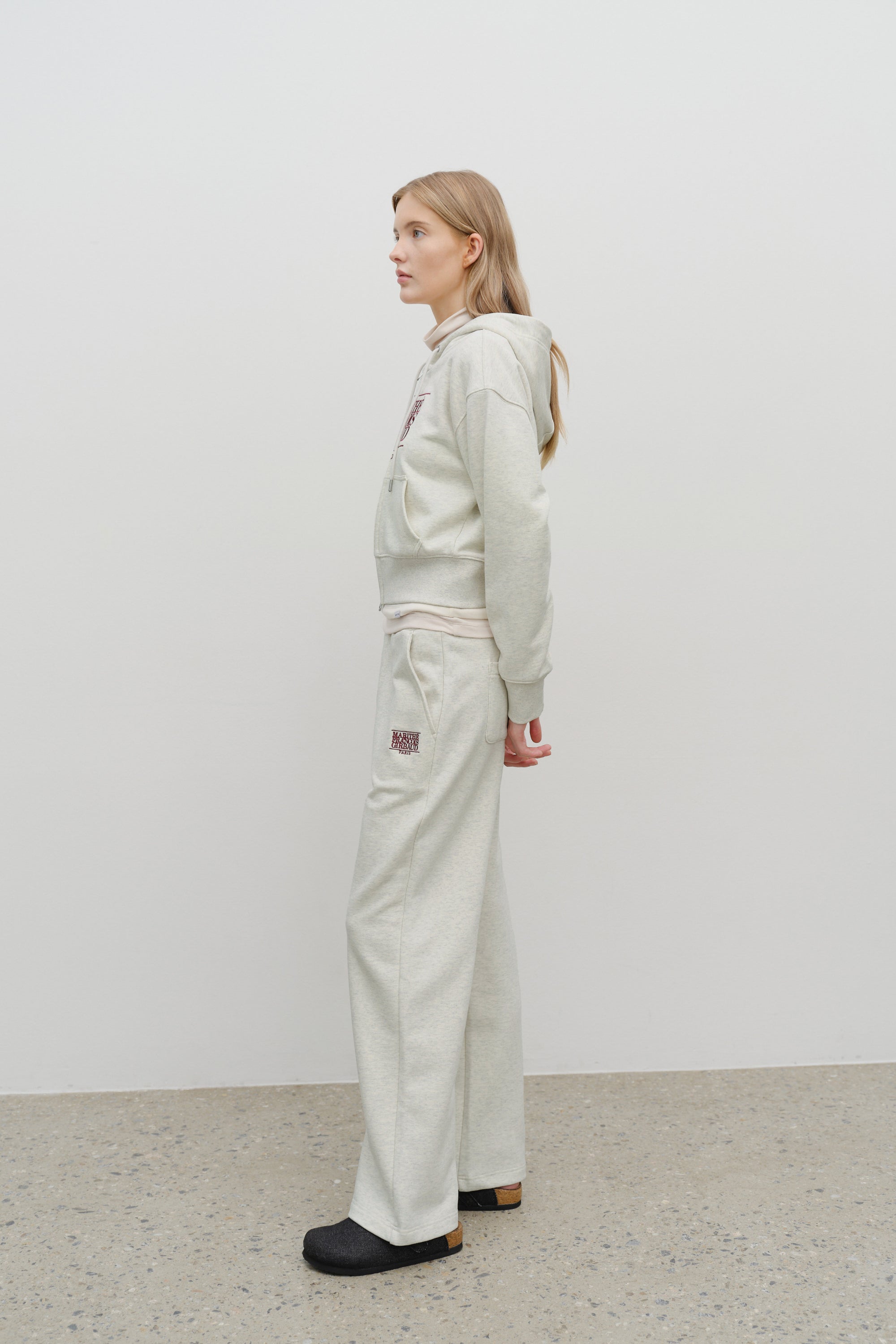 Classic Logo Sweat Pants Oatmeal