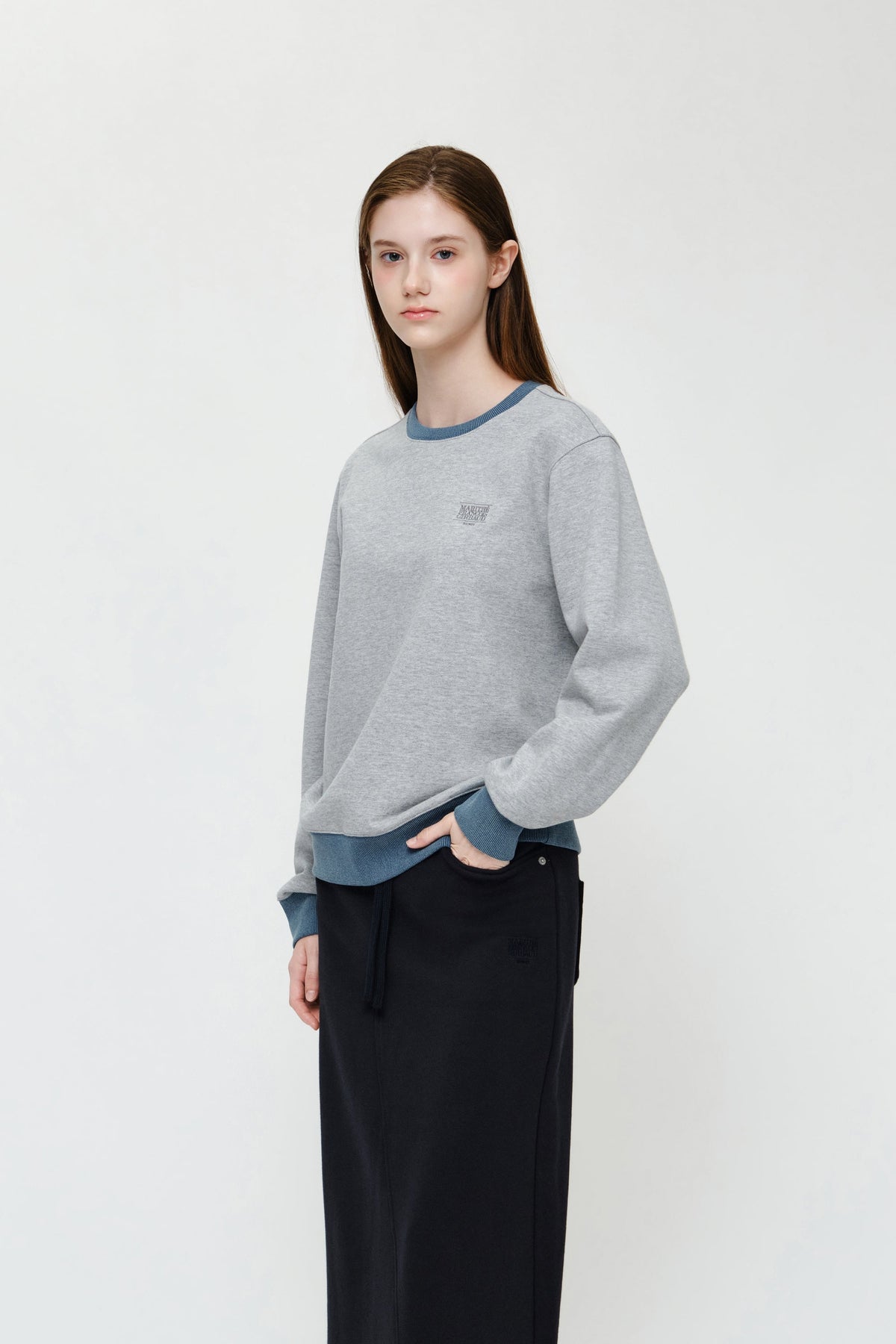 Small Classic Logo Embroidery Sweatshirt Heather Gray