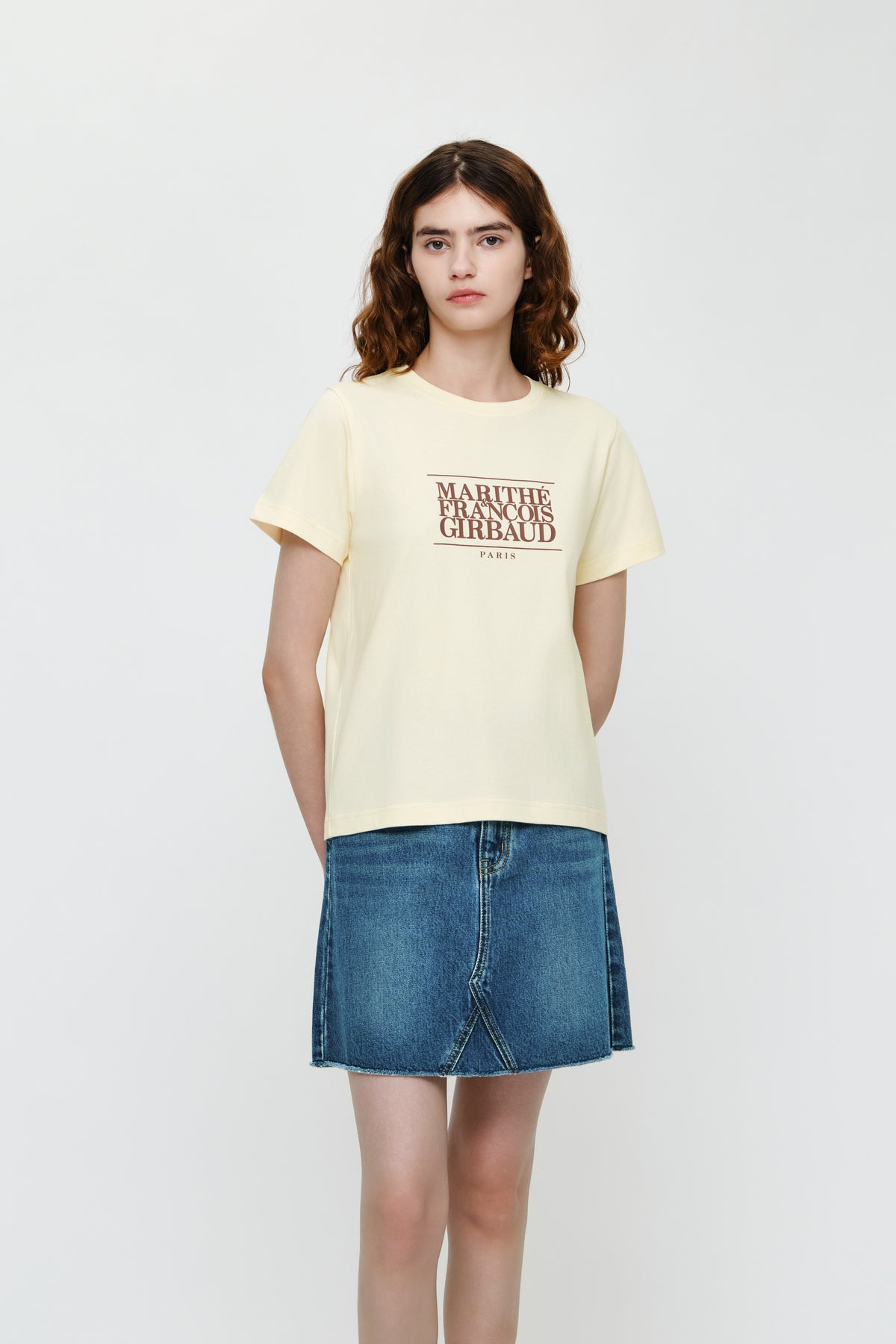 W Classic Logo Tee Cream