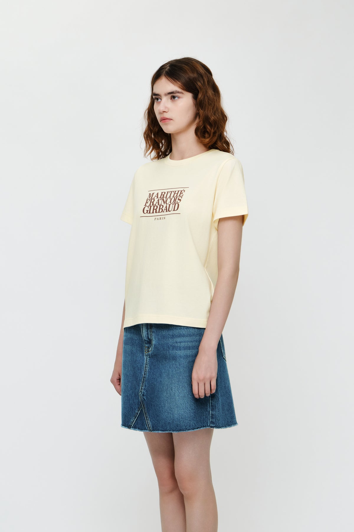 W Classic Logo Tee Cream