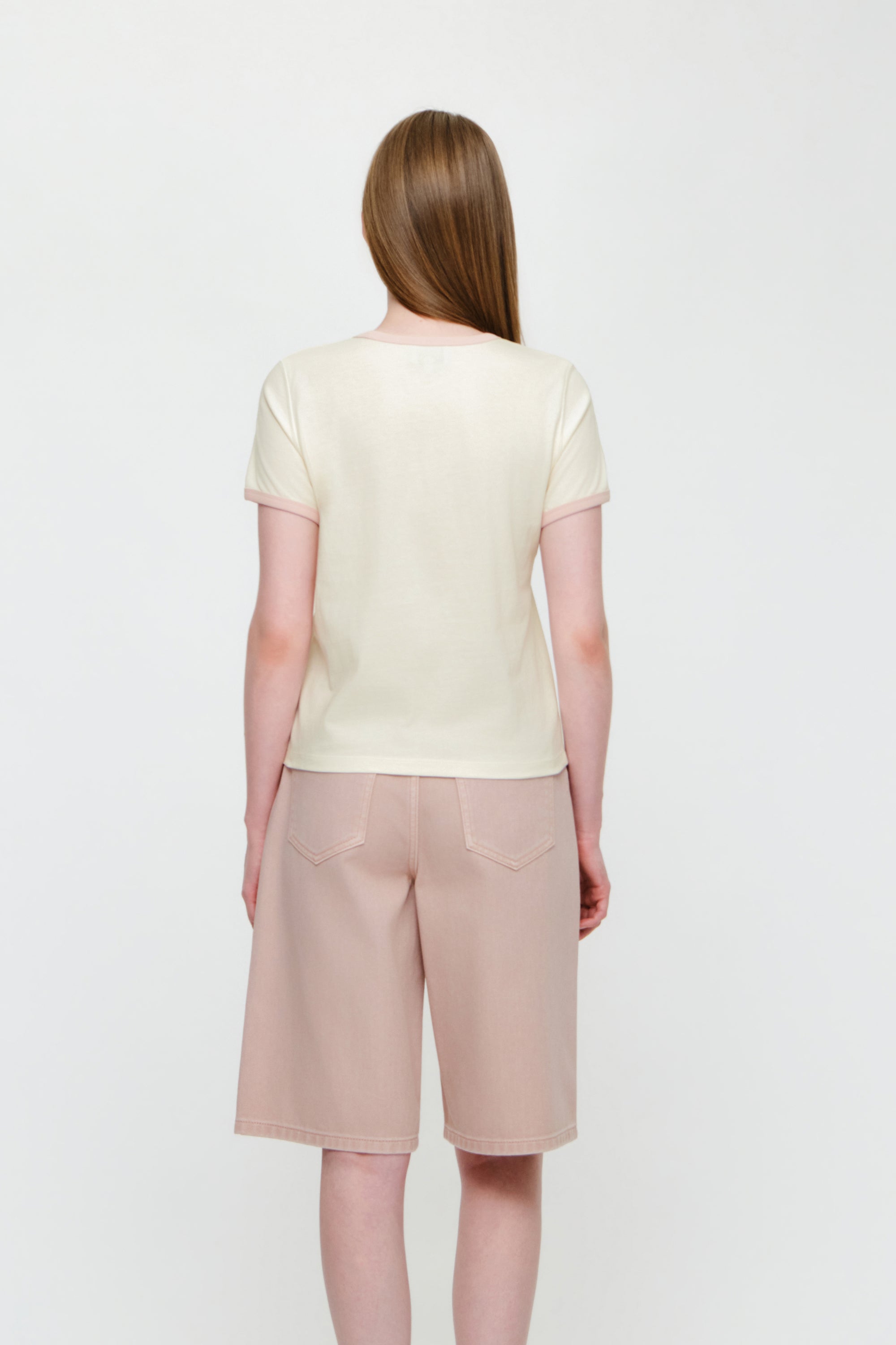 W Classic Logo Ringer Tee Ivory