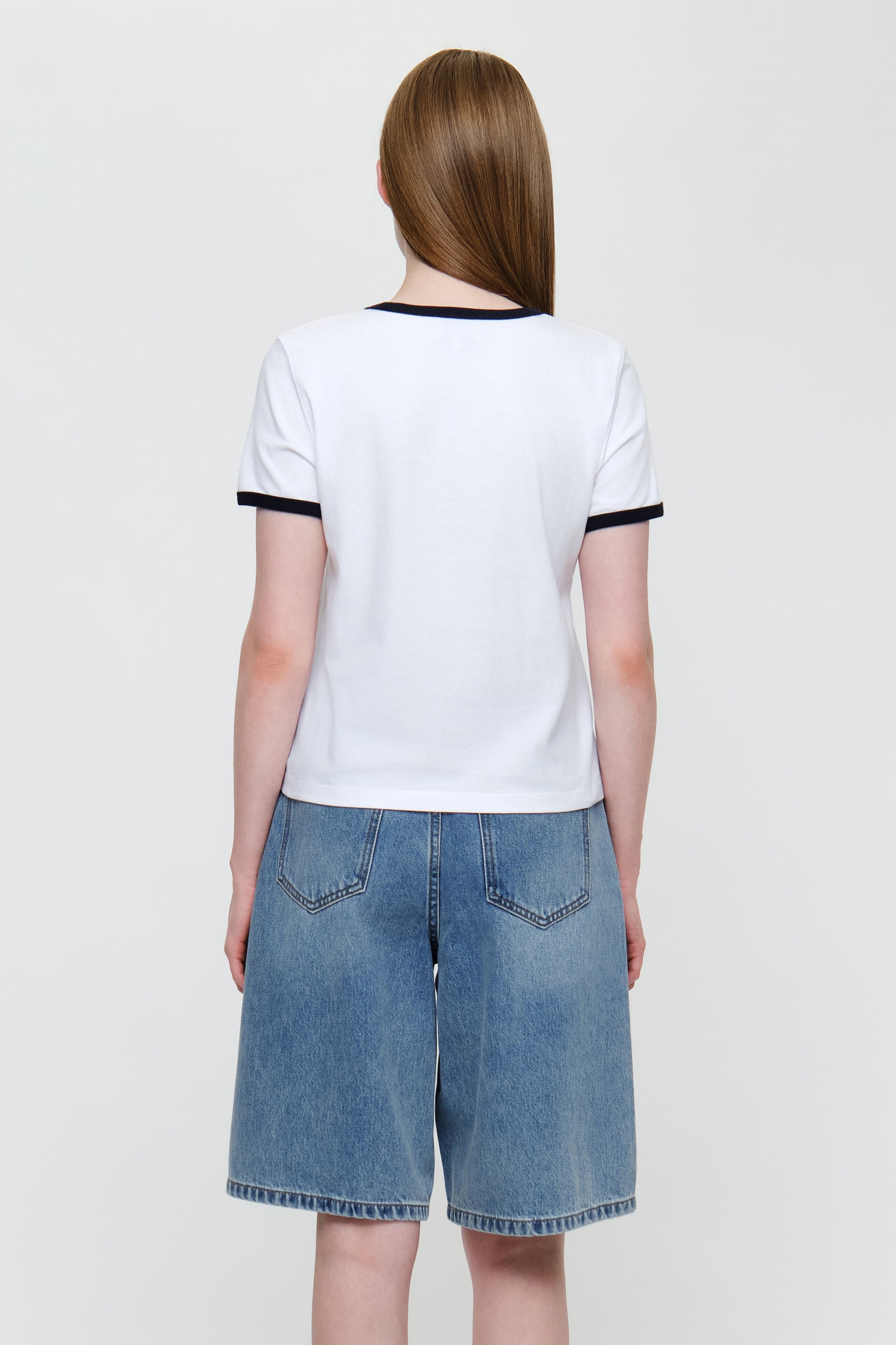 W Classic Logo Ringer Tee White