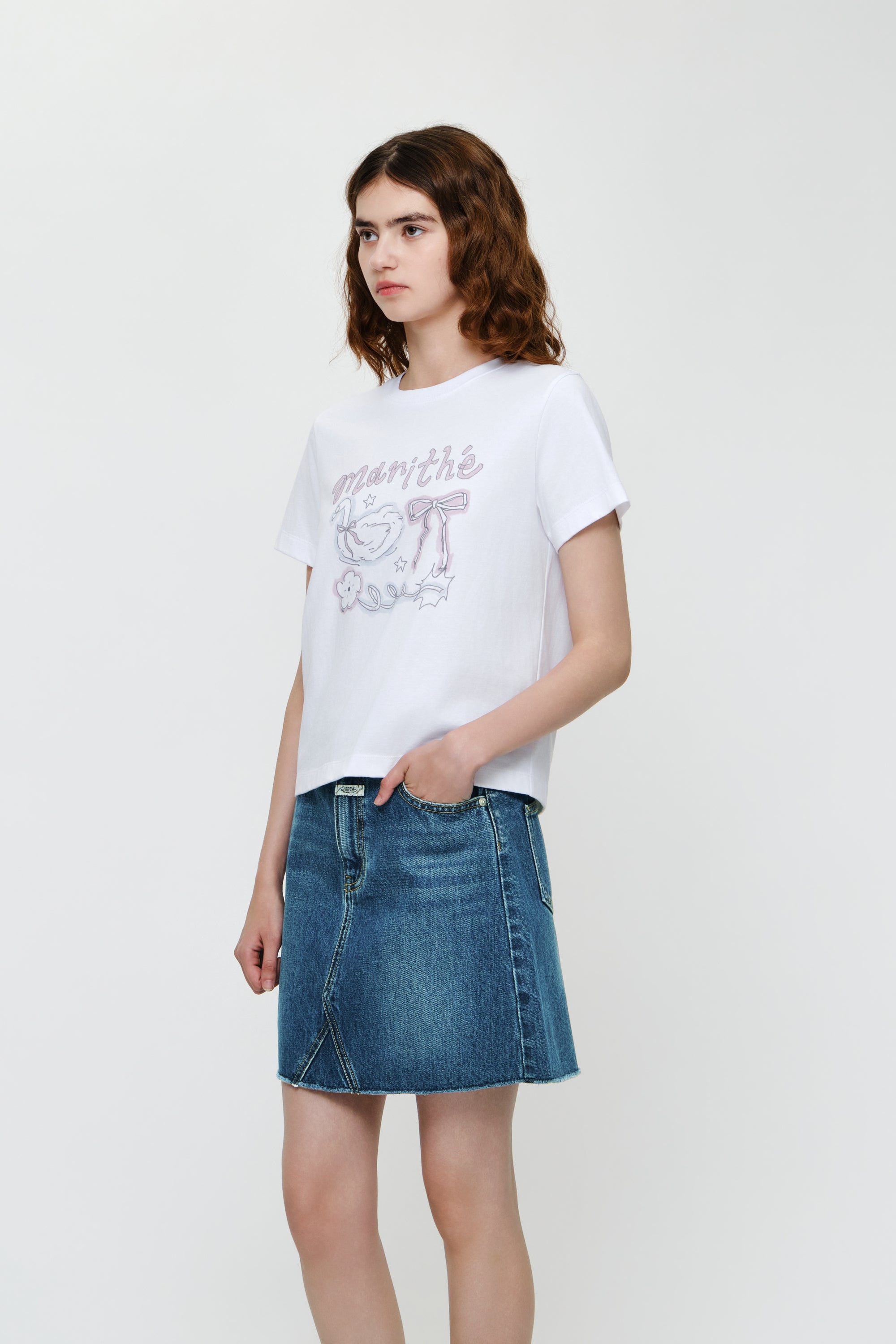 W Swan Graphic Tee White