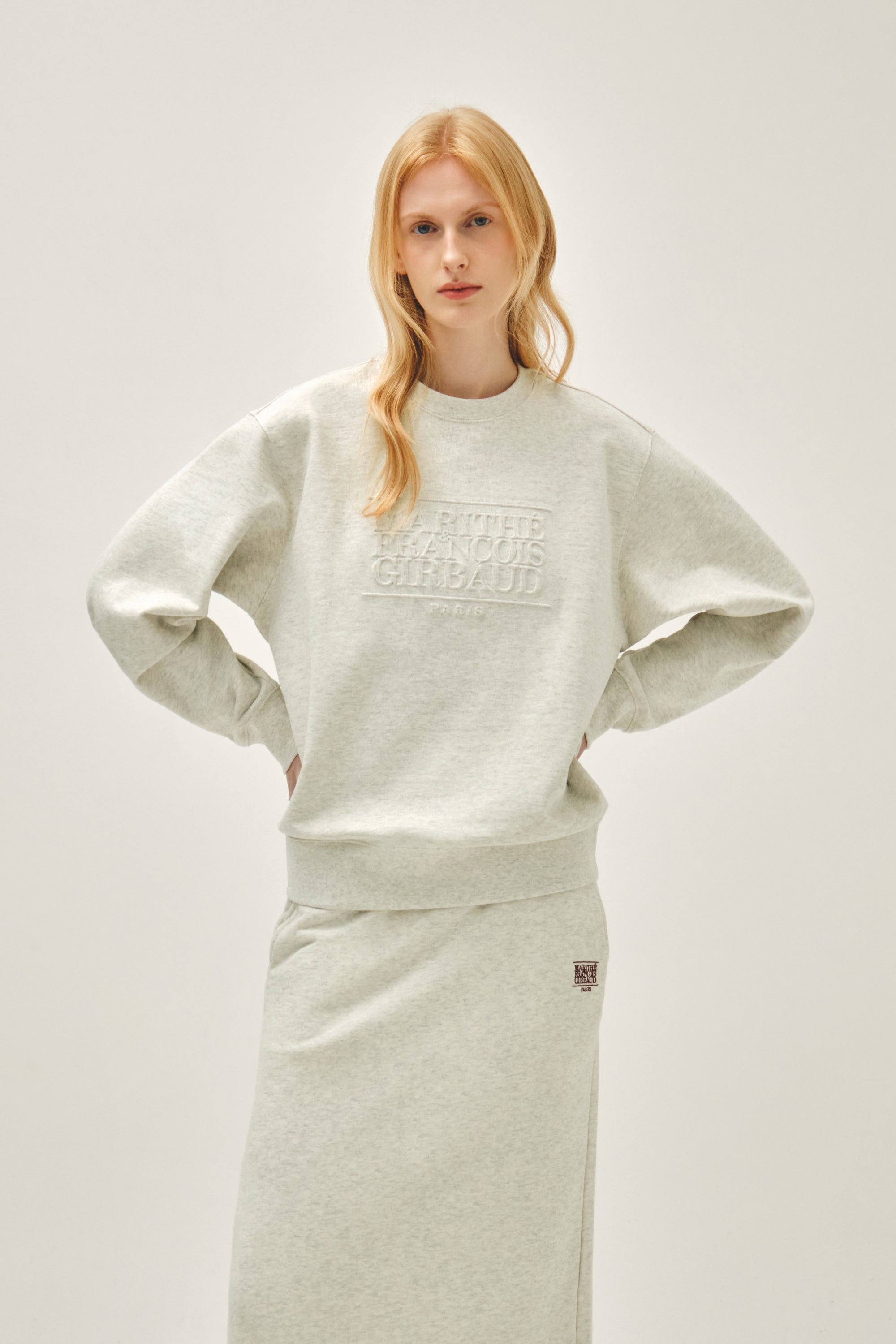 Embo Classic Logo Sweatshirt Oatmeal