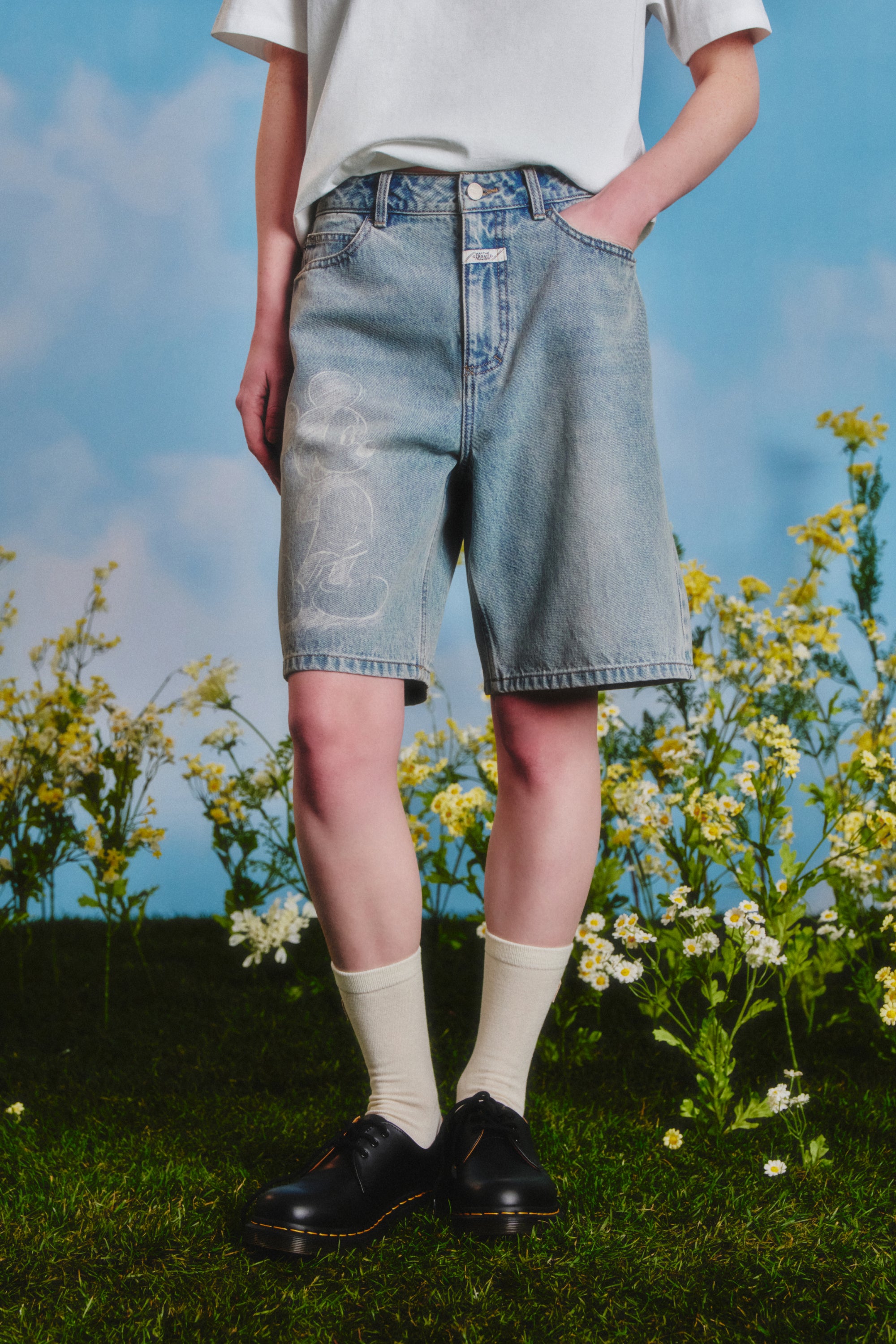 [MARITHE_DISNEY] Mickey W Bermuda Denim Pants Light Blue