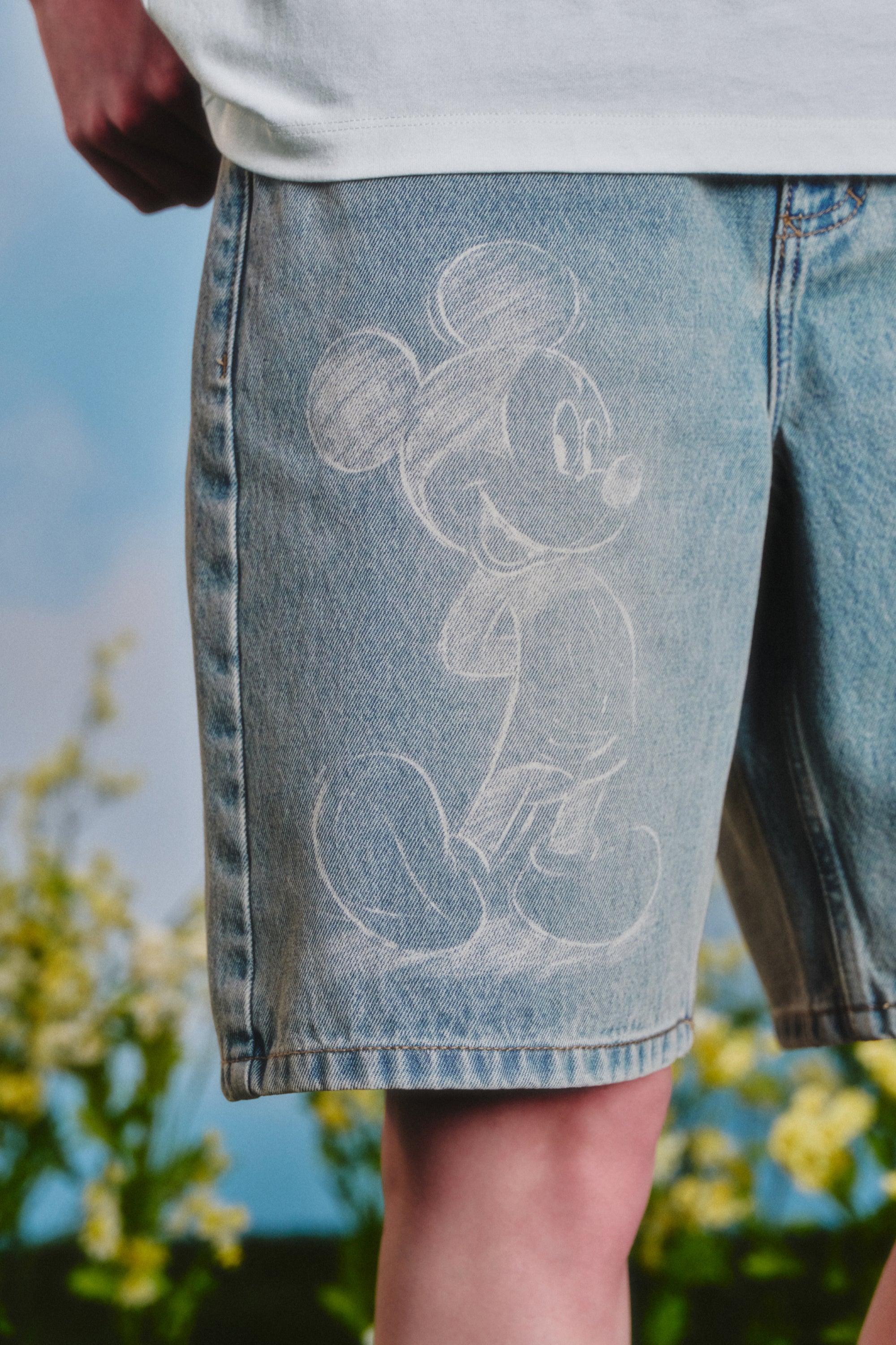 [MARITHE_DISNEY] Mickey W Bermuda Denim Pants Light Blue