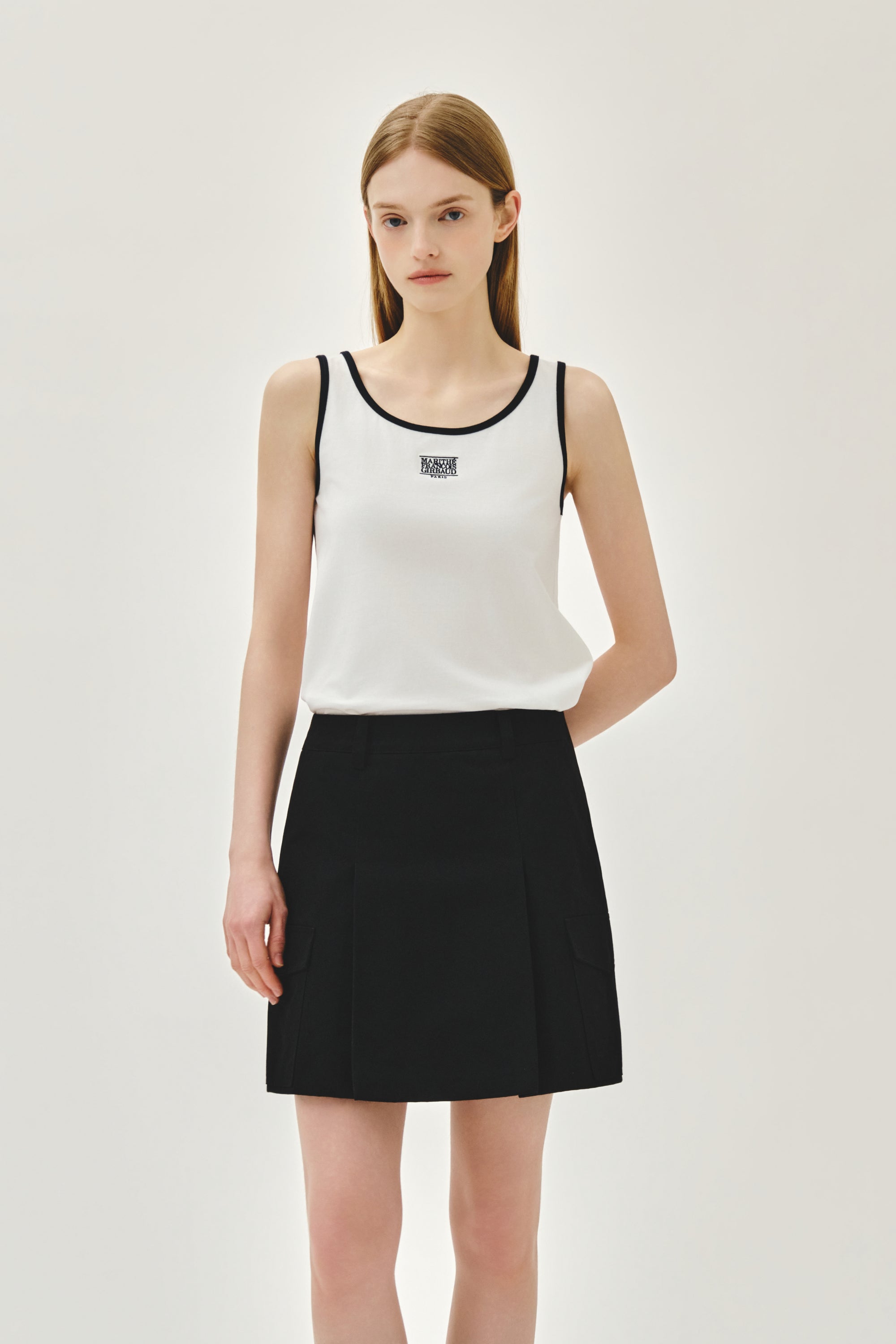 W Small Claasic Logo Sleeveless White