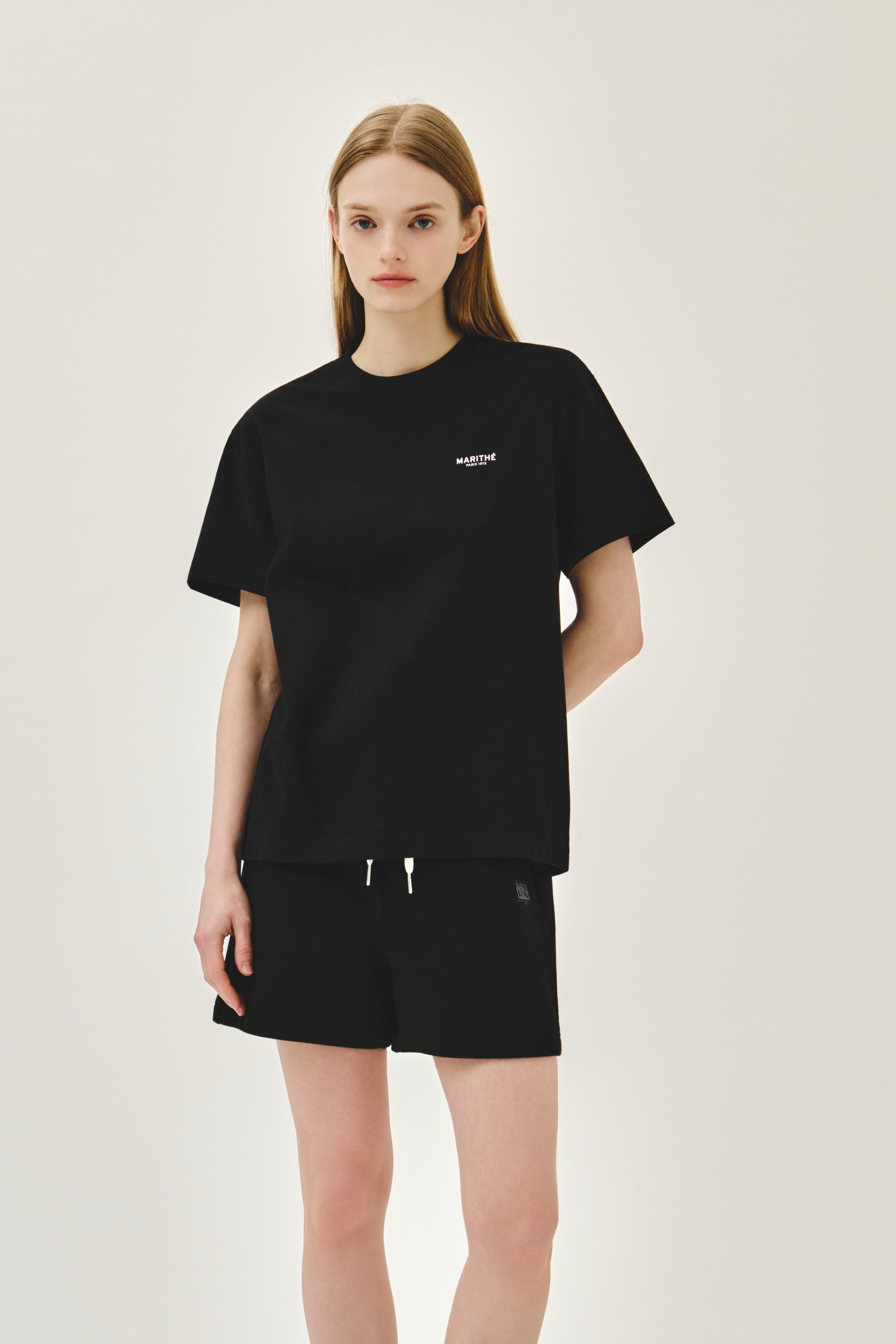 W Small Regular Logo Tee Black