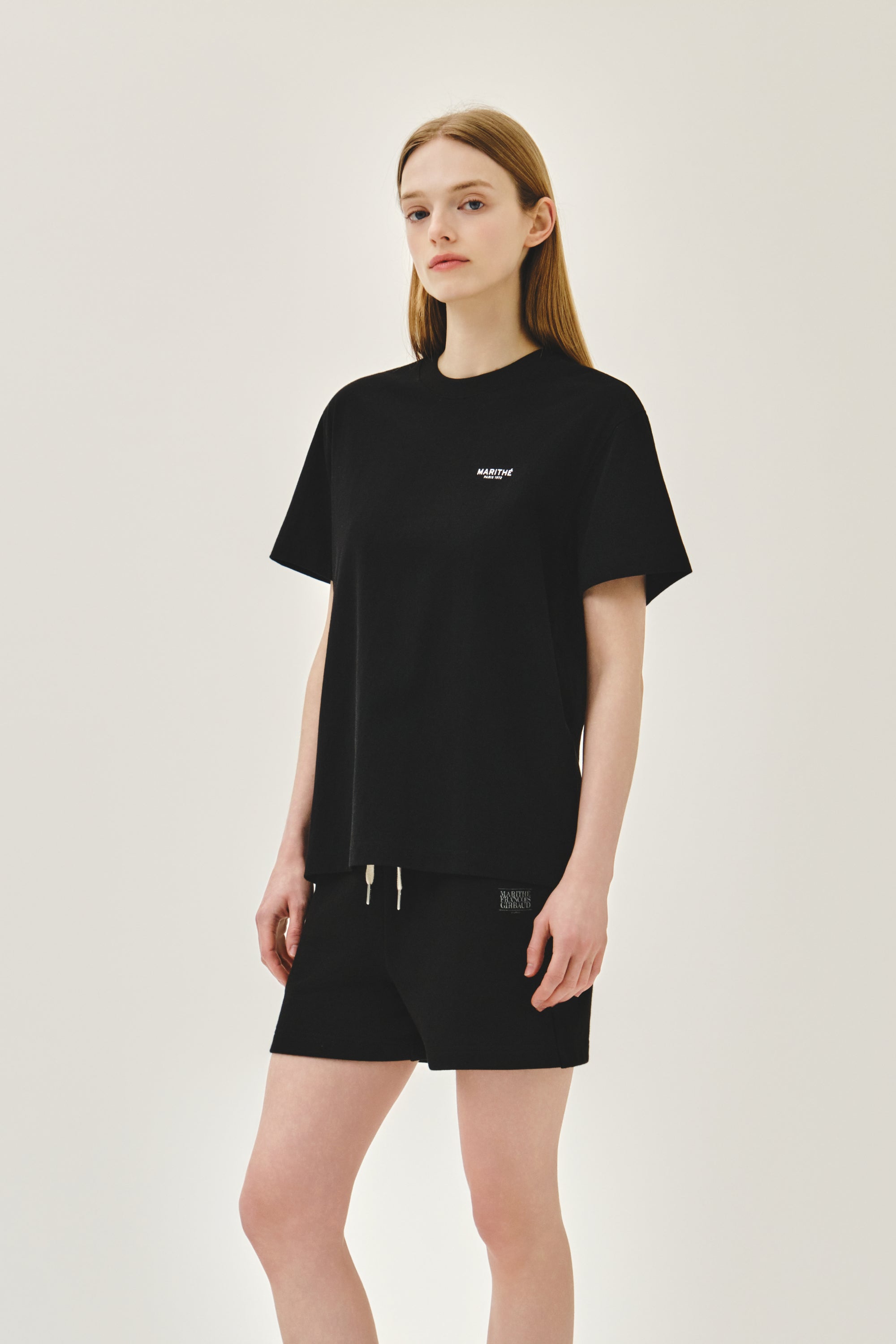 W Small Regular Logo Tee Black
