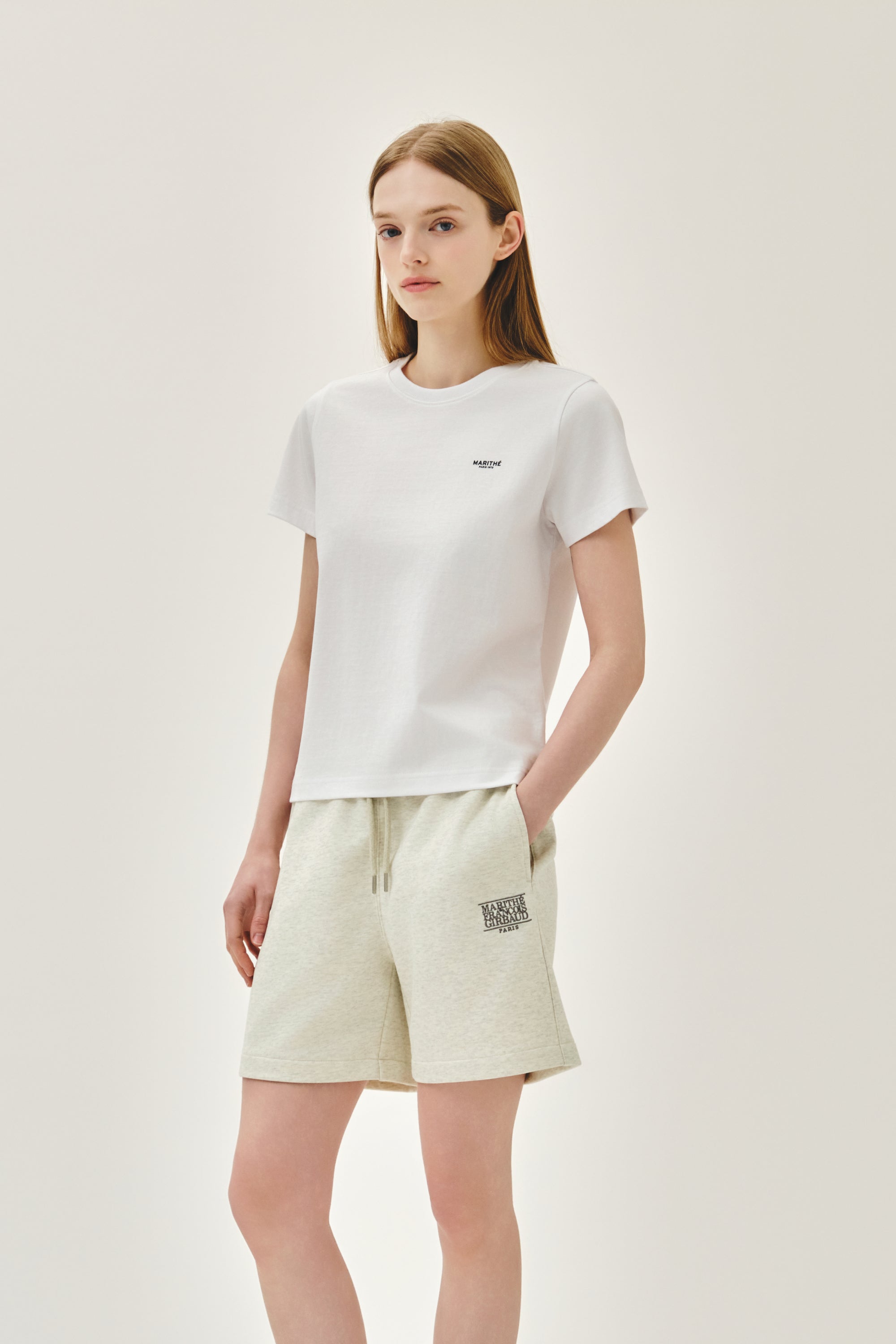 W Small Regular Logo Tee White