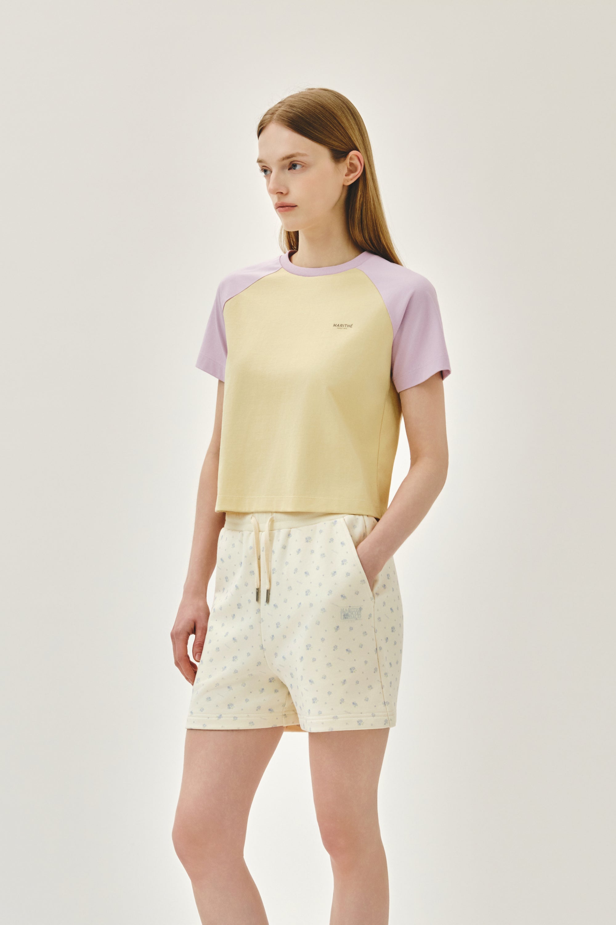 W Small Regular Logo Raglan Crop Tee Light Purple