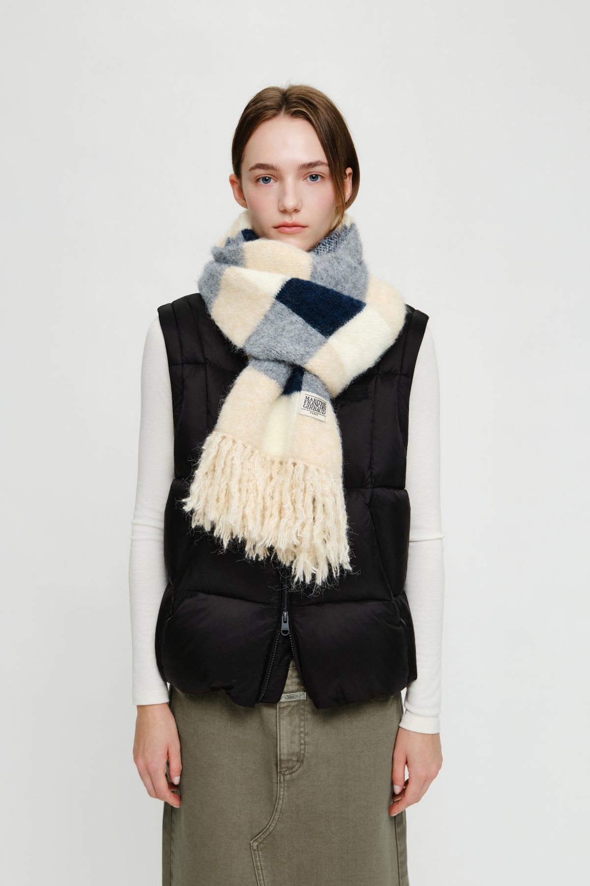 Classic Logo Fuzzy Knit Muffler Beige