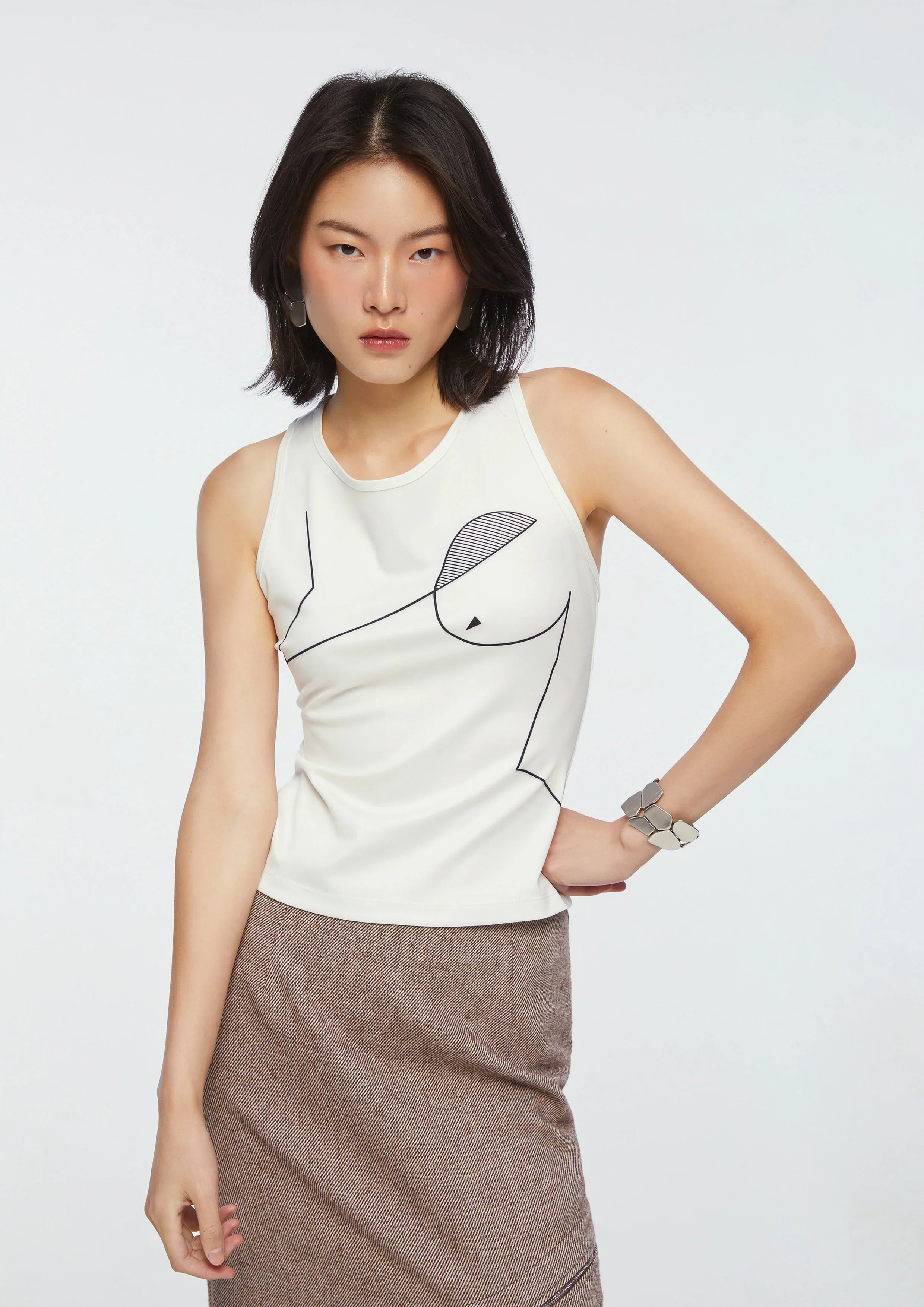 เสื้อกล้ามแขนกุดพิมพ์ลาย