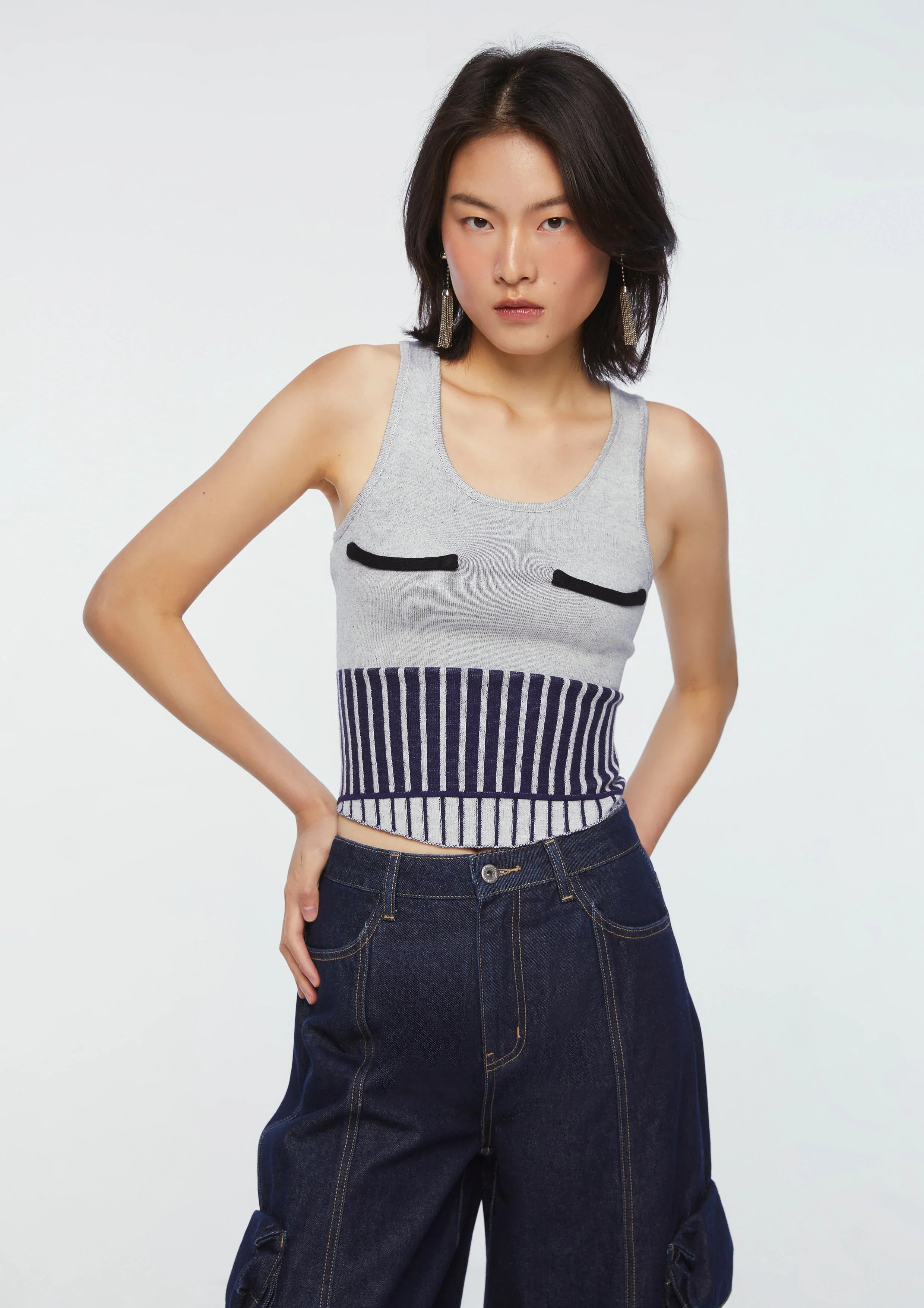 เสื้อกล้ามผ้านิต