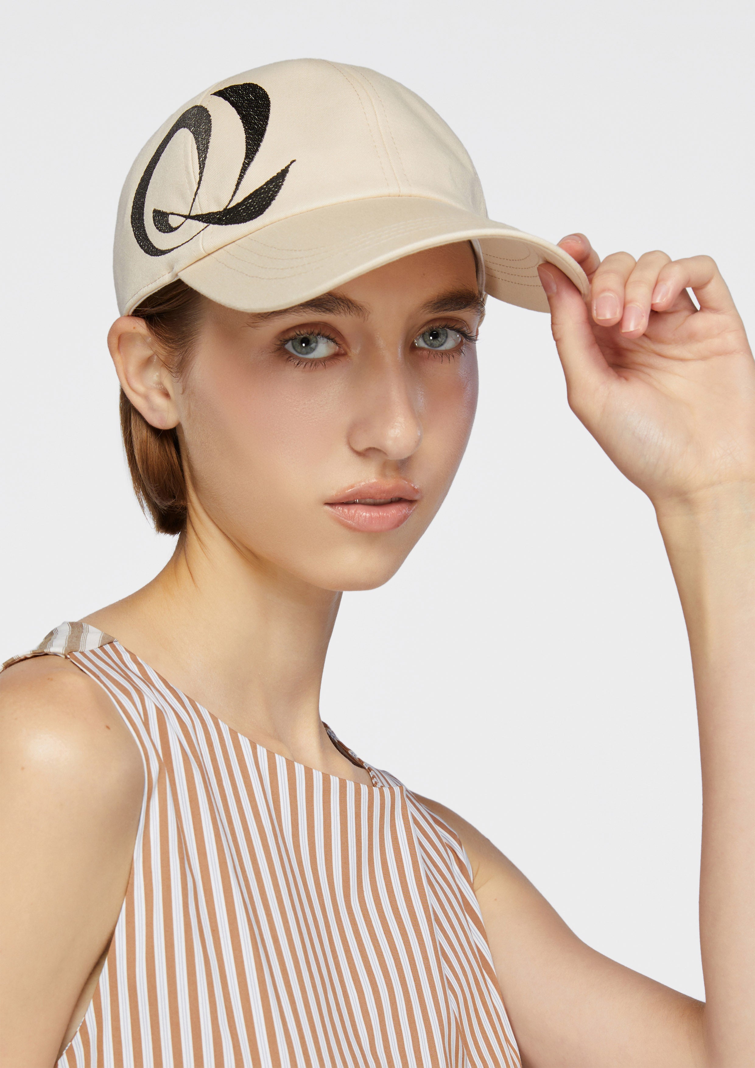 หมวกแก๊ป Beige Cotton