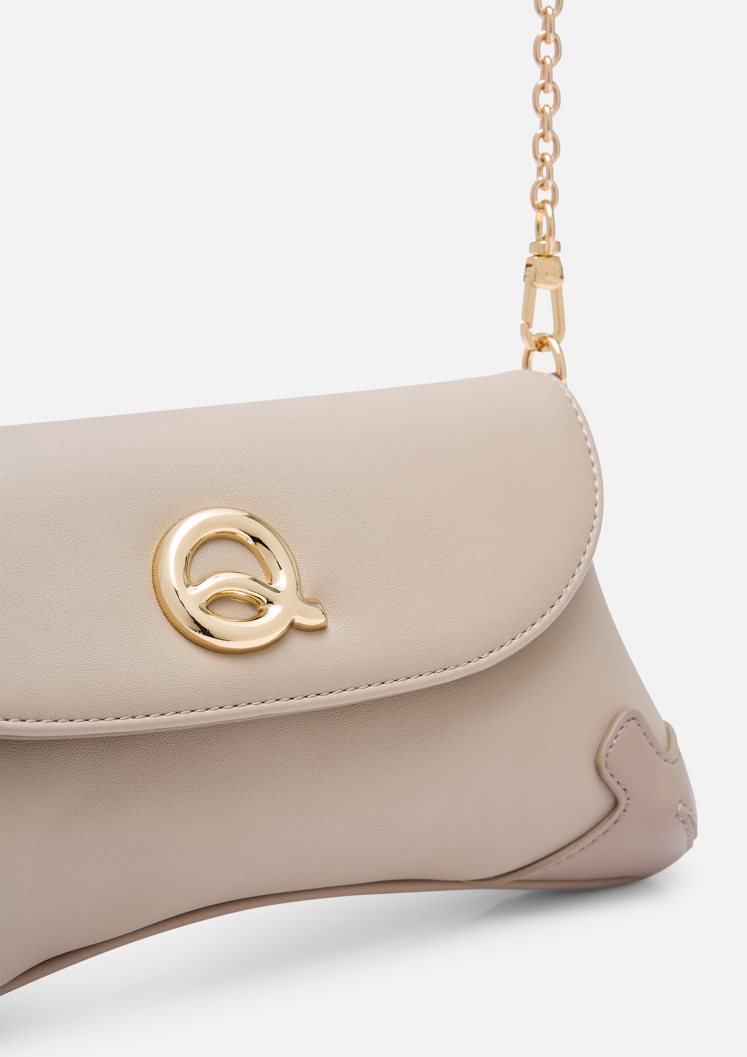 กระเป๋าสะพายข้าง Aidi