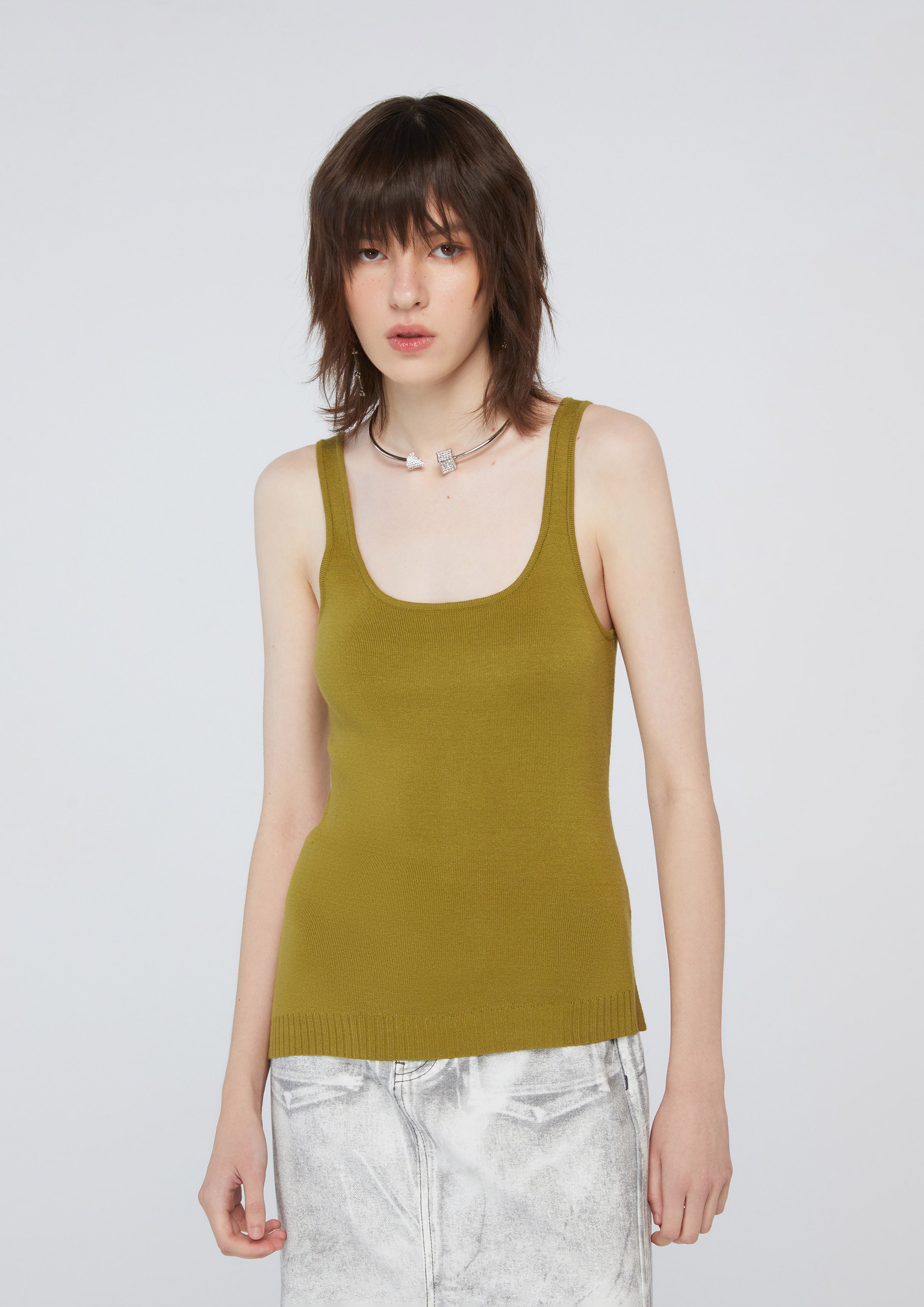 เสื้อกล้ามผ้านิต