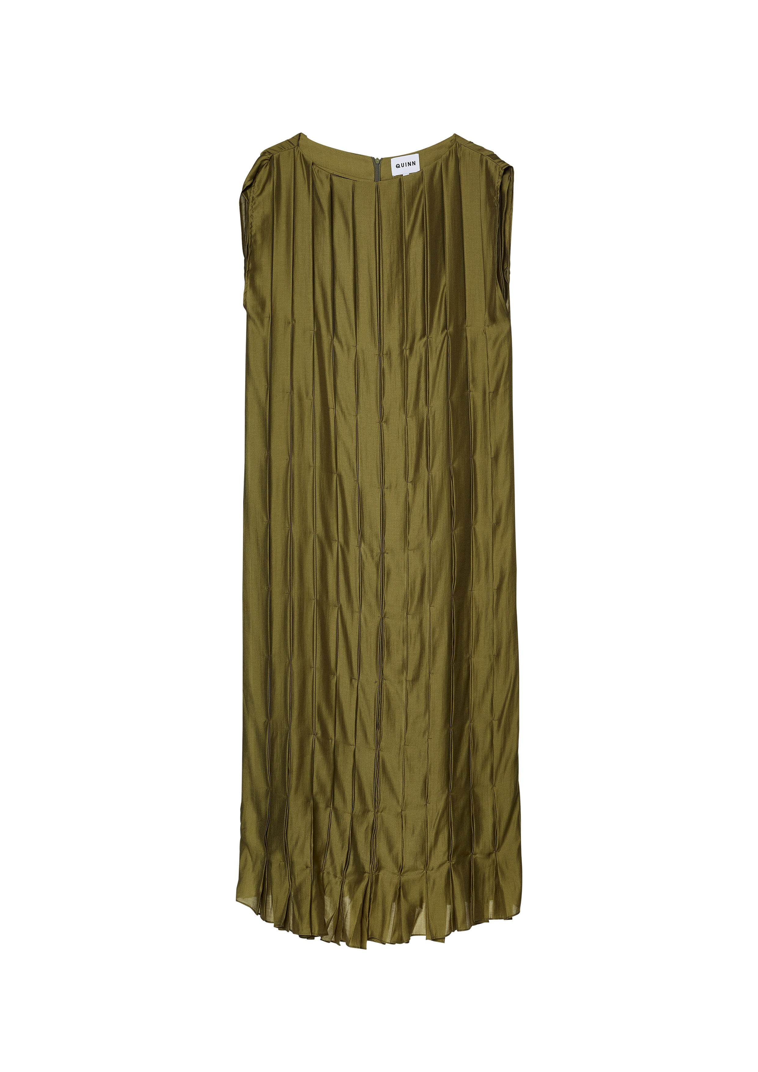 เดรสยาวจับจีบ