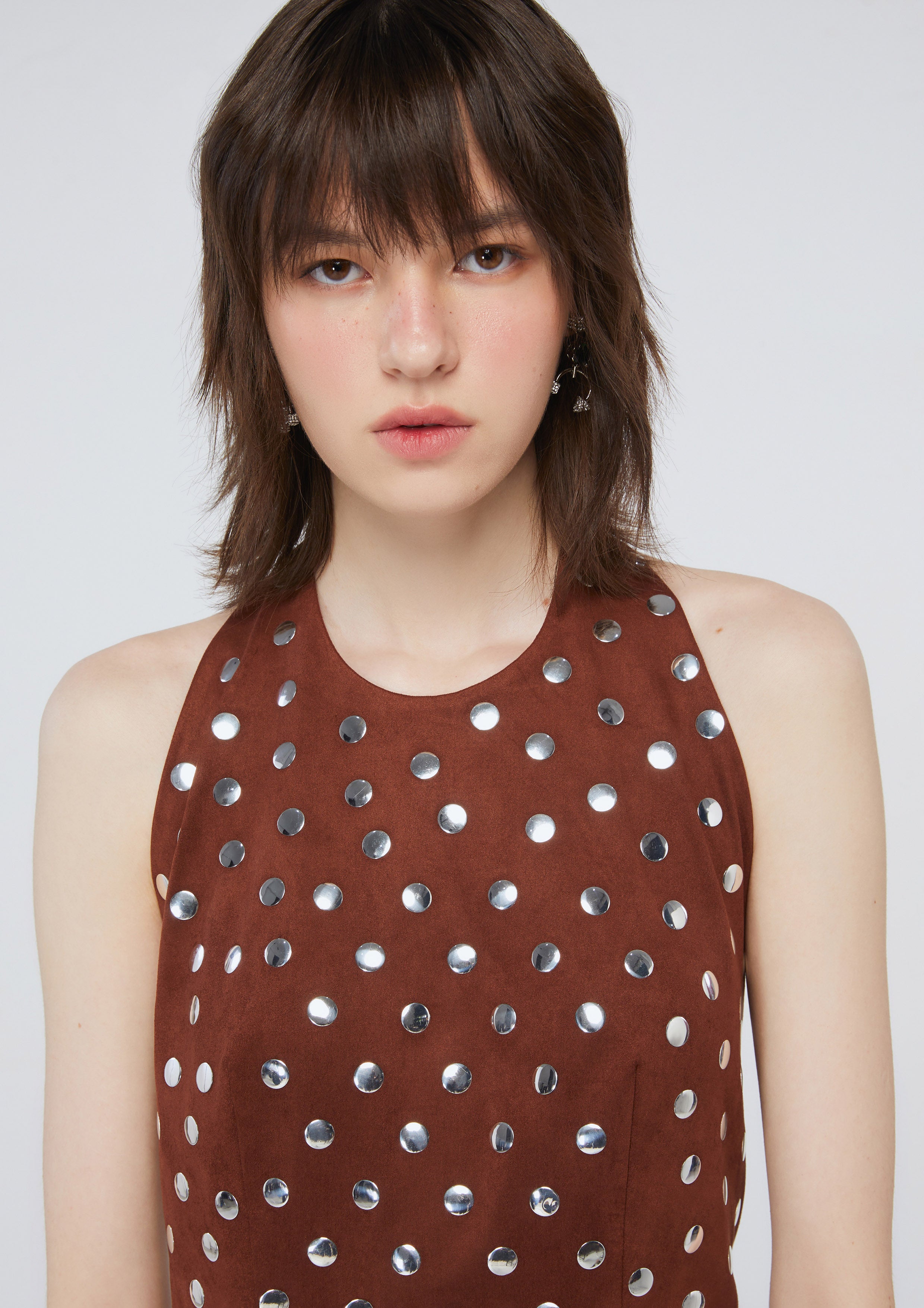 เดรสสั้นหนังกลับแต่งโลหะ