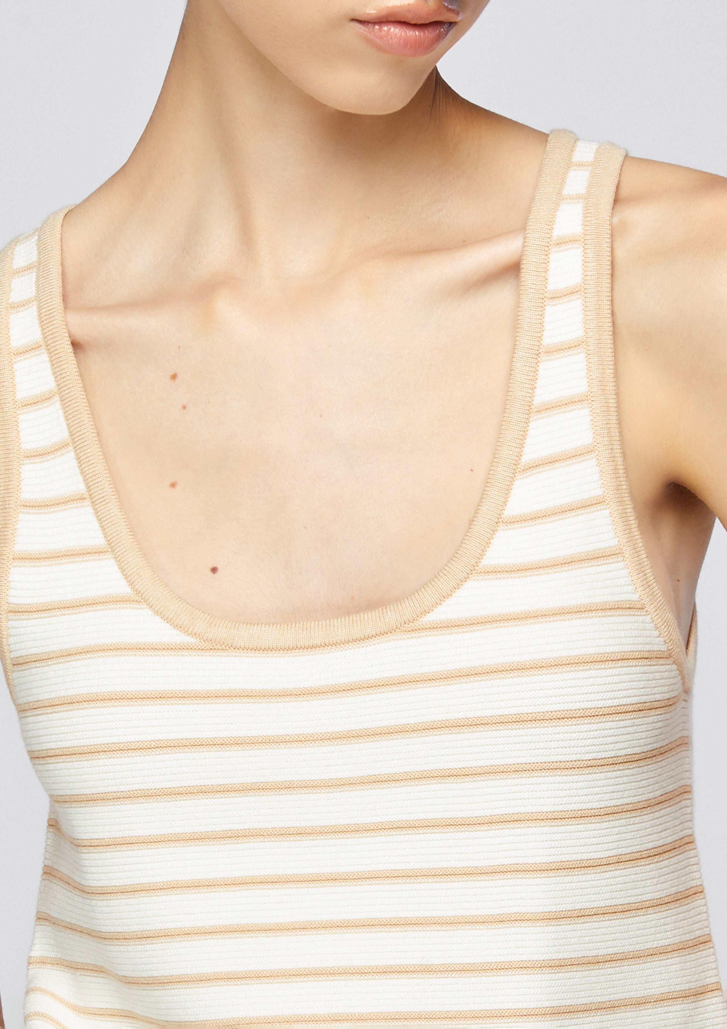 เสื้อกล้ามลายทาง