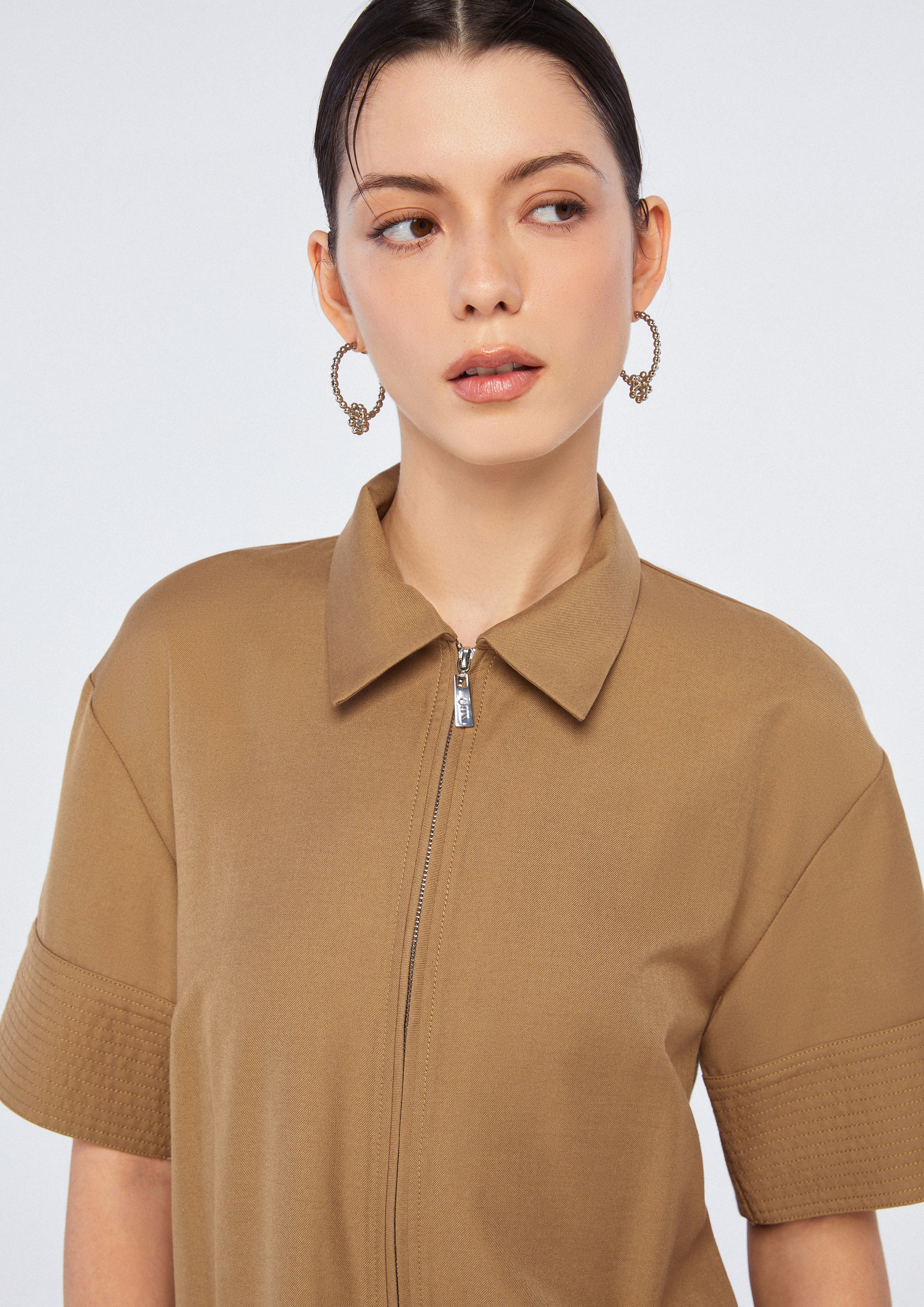 เดรสสั้นแต่งซิป