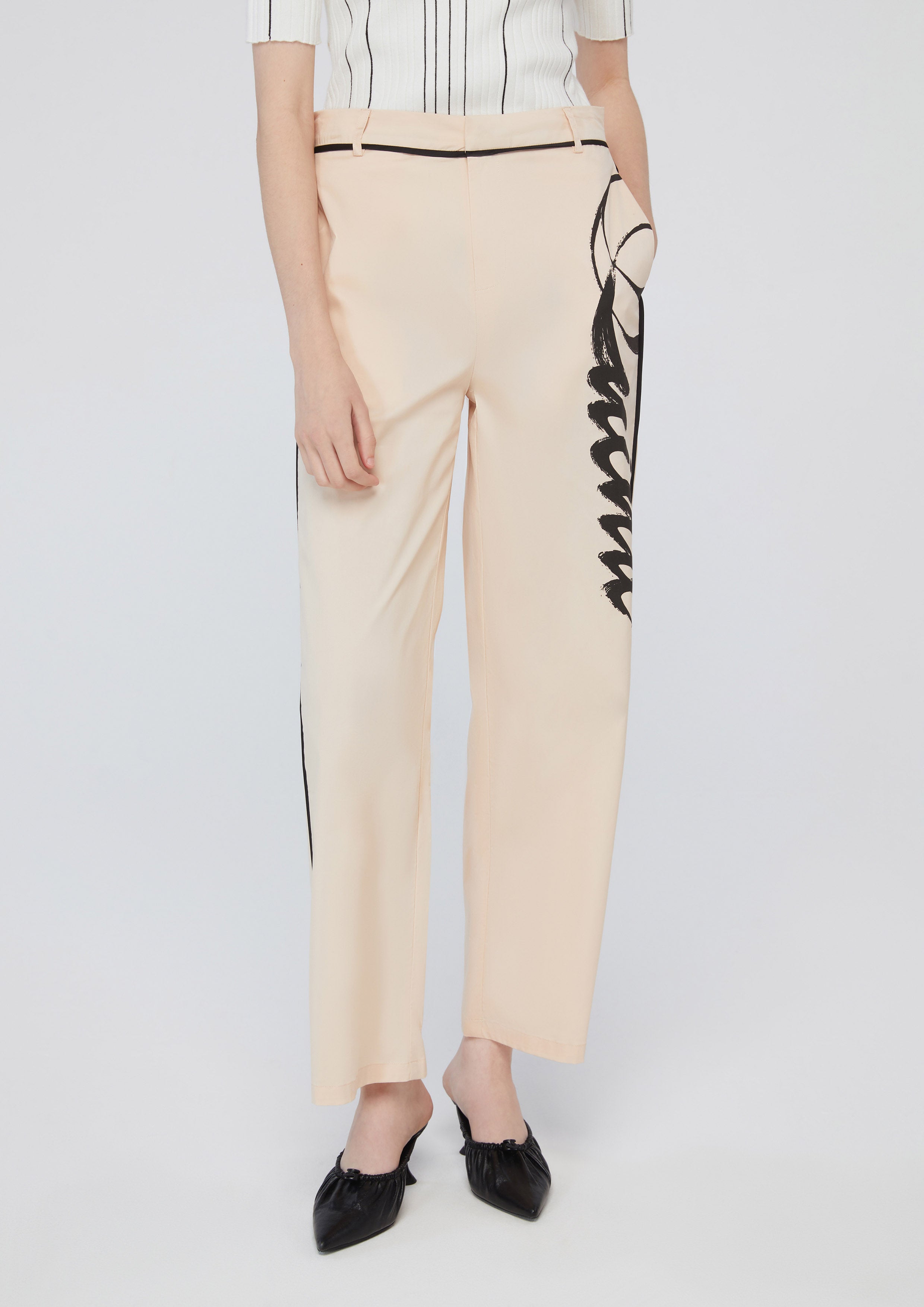 กางเกงขายาวพิมพ์ลาย