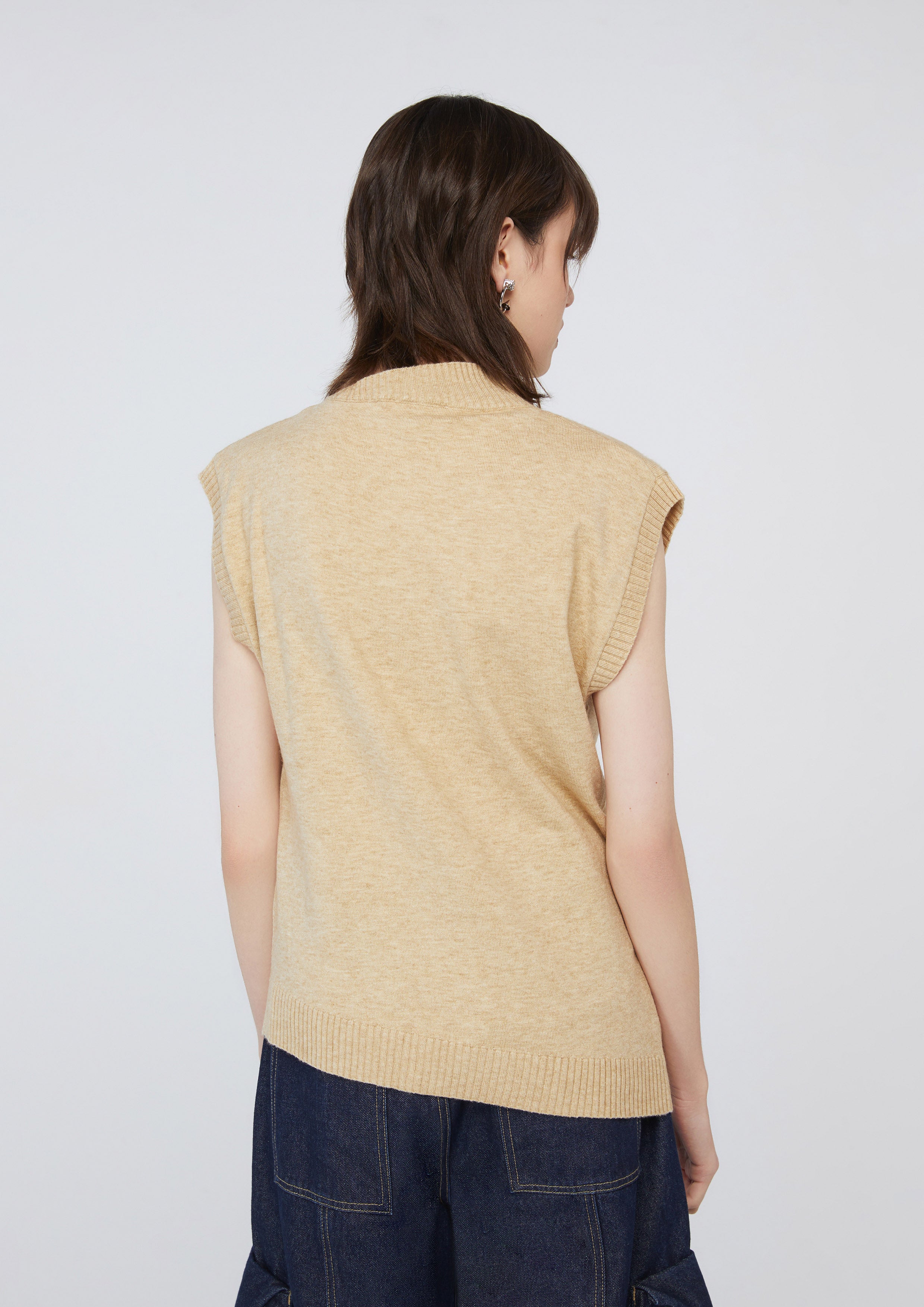 เสื้อนิตแขนกุุด