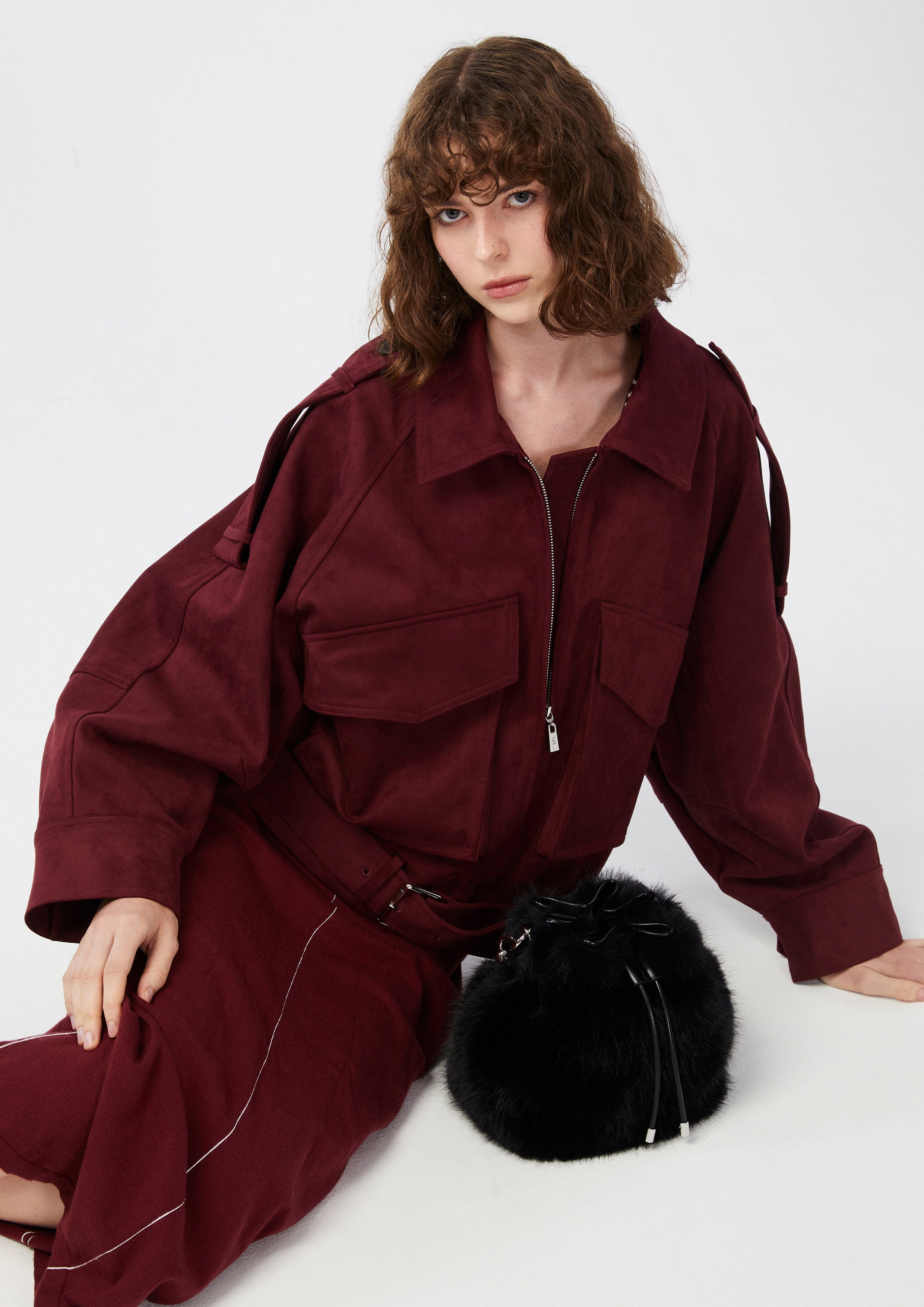 แจ็คเก็ตหนังกลับแขนยาว