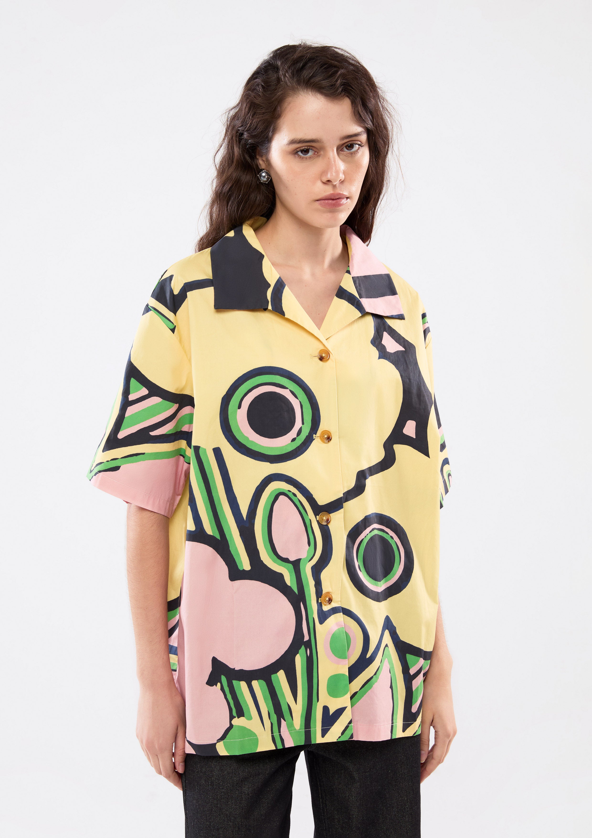 เสื้อเชิ้ตโอเวอร์ไซต์พิมพ์ลาย