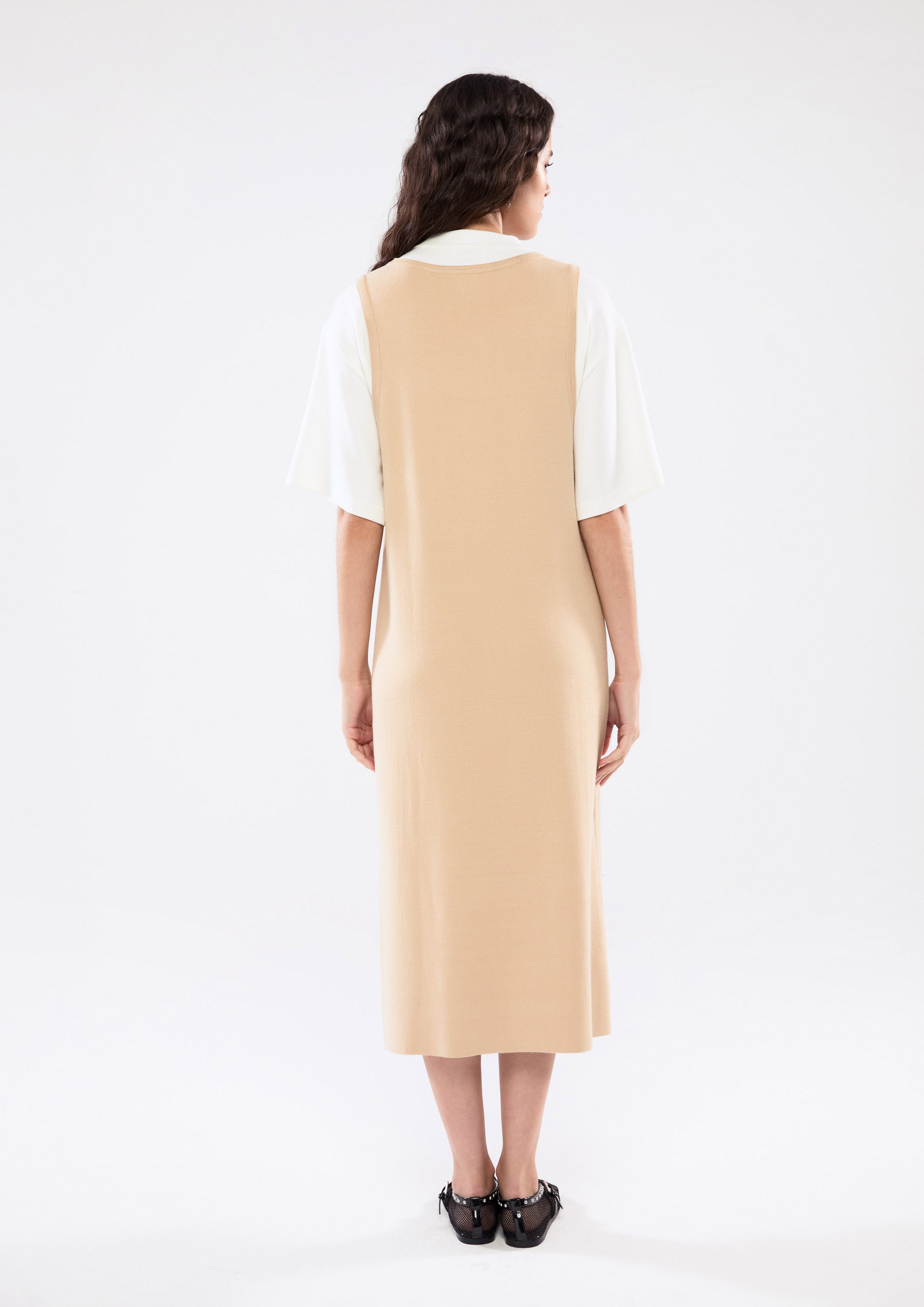 เดรสคลุมเข่าเลเยอร์แขนสั้น