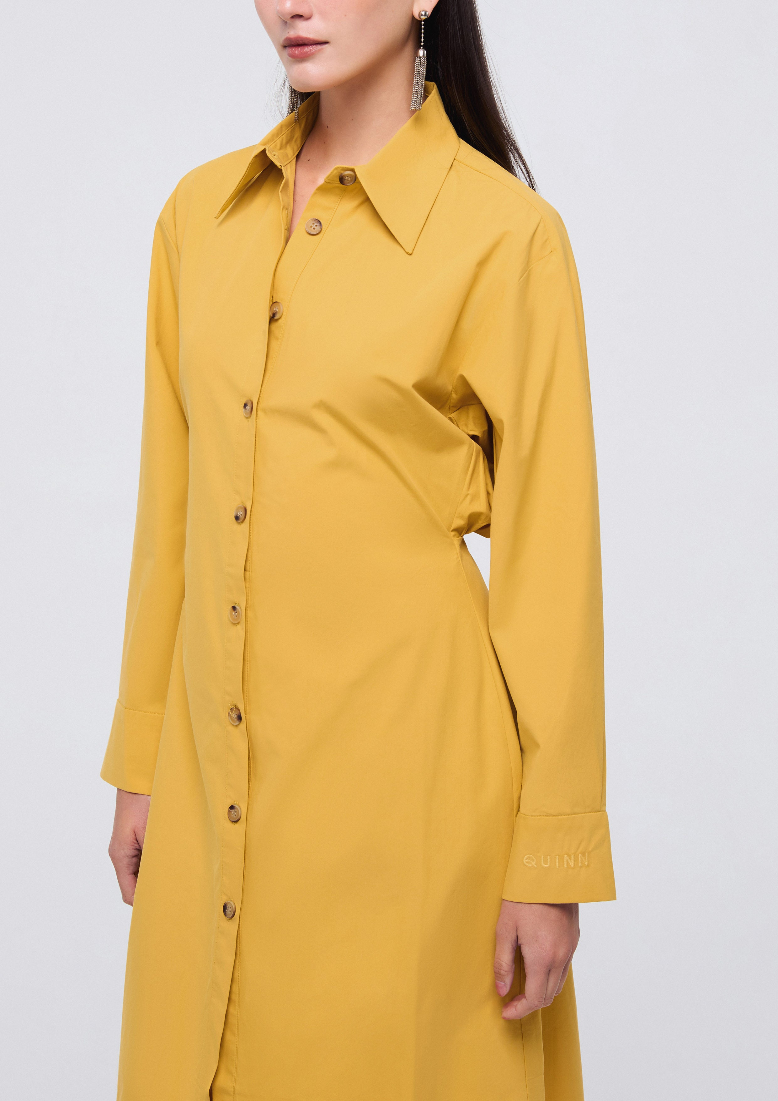 เดรสเชิ้ตแขนยาว