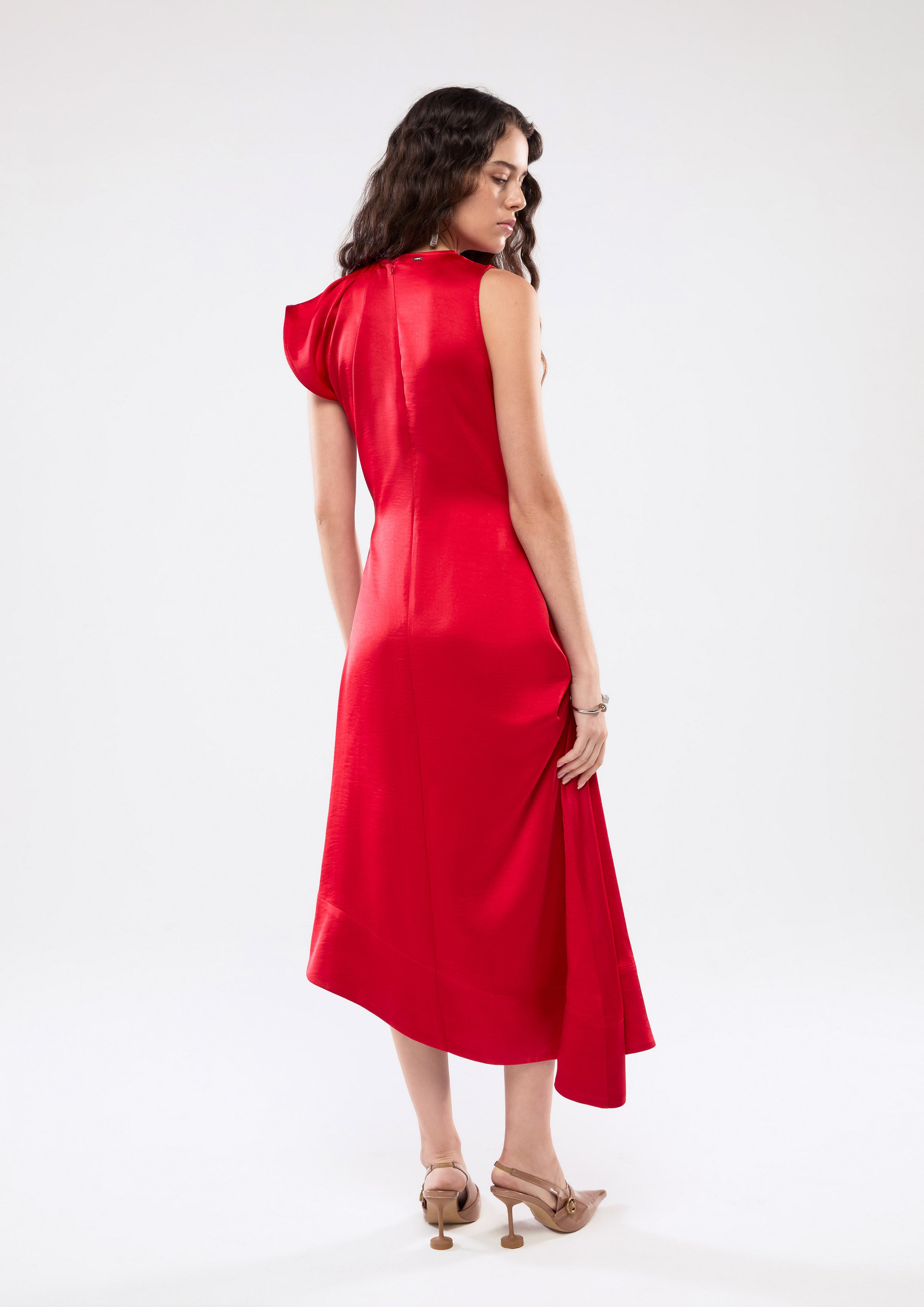 เดรสมิดิจับเดรปผ้าซาติน