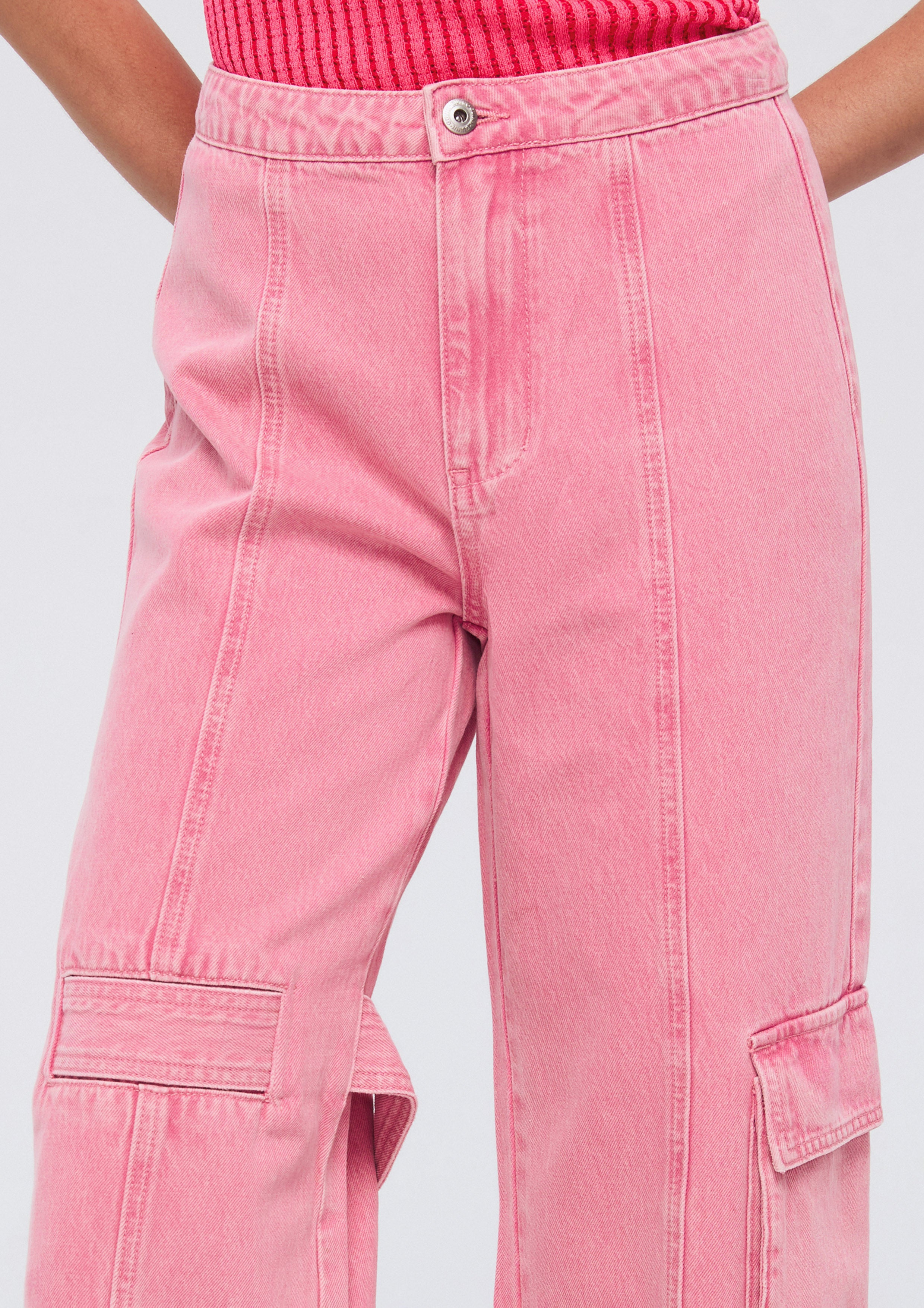 กางเกงเดนิมทรงขากว้าง