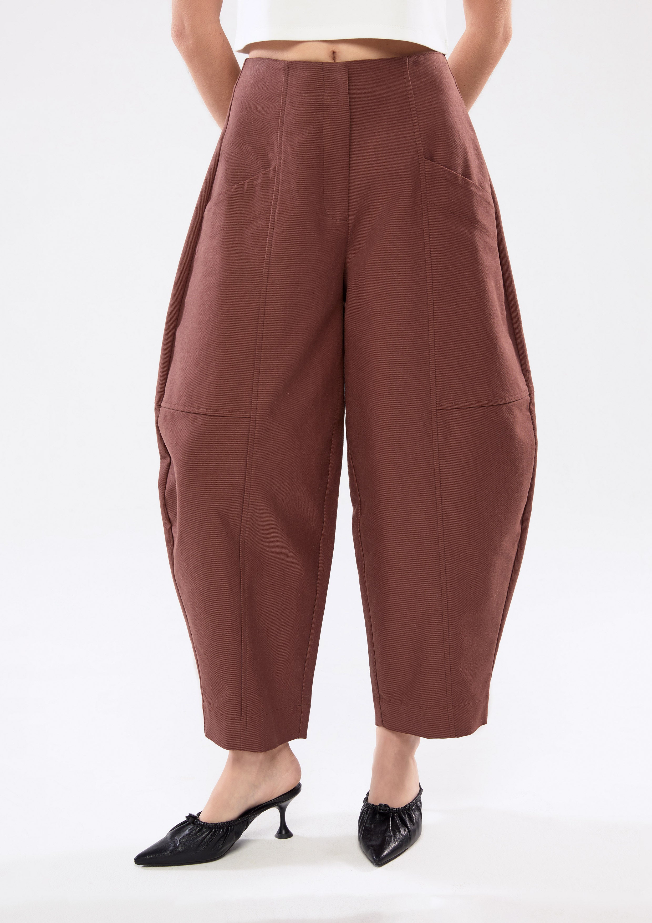 กางเกงขายาวทรงบาเรล