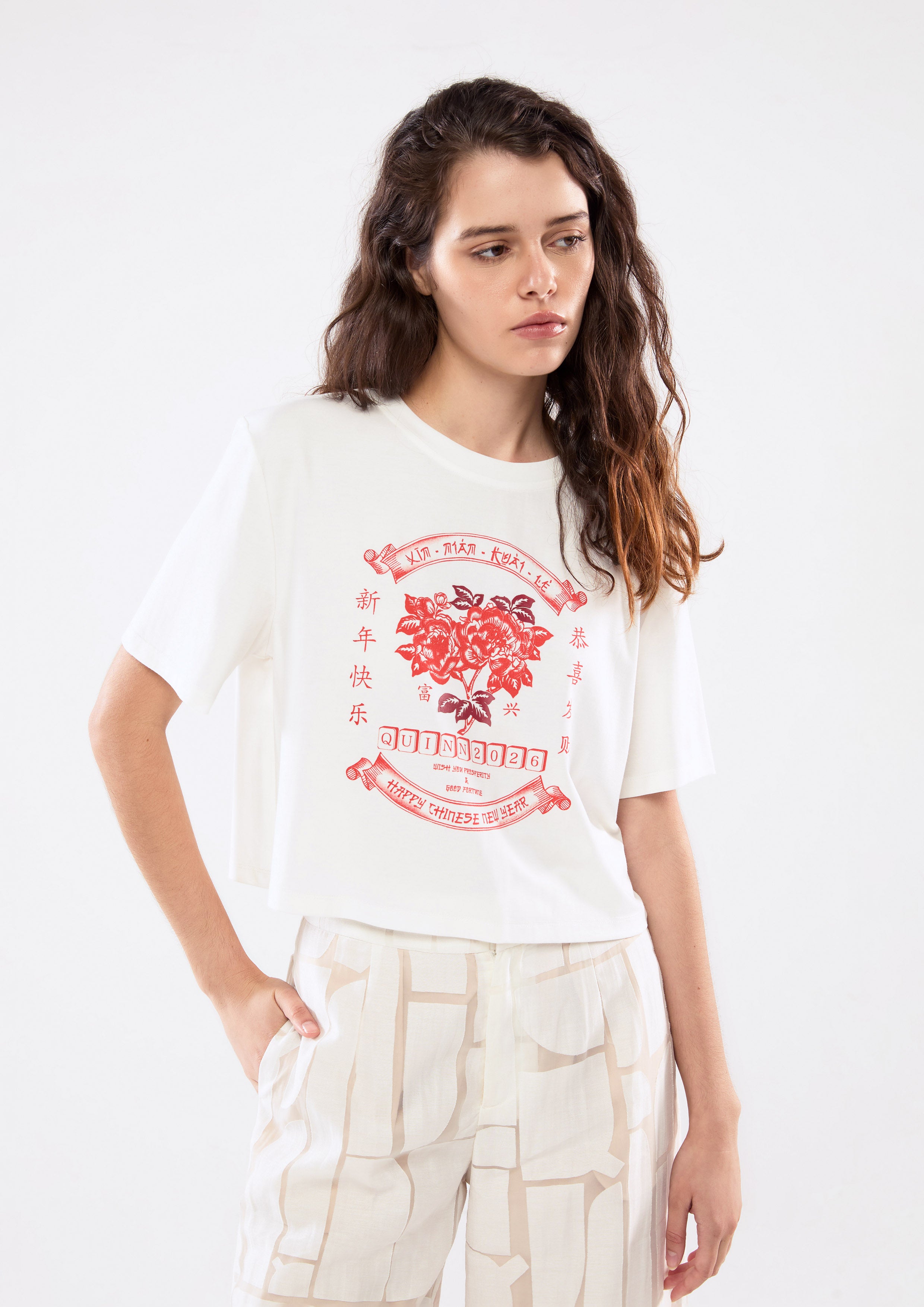 เสื้อยืดแขนสั้นพิมพ์ลาย