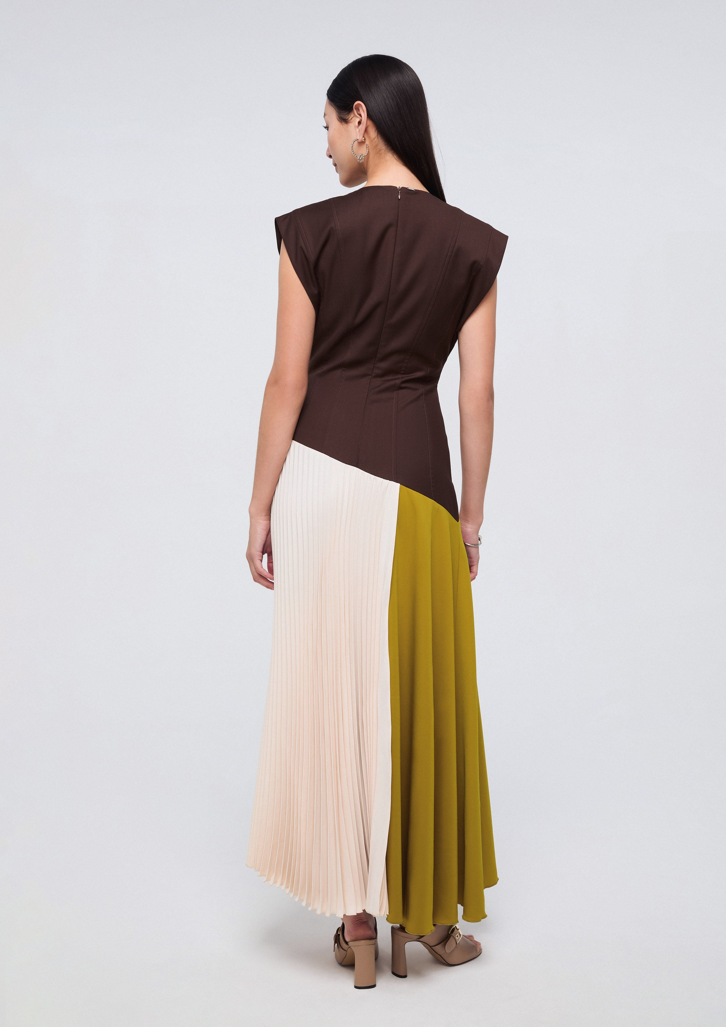 เดรสคัลเลอร์บล็อกกระโปรงพลีท