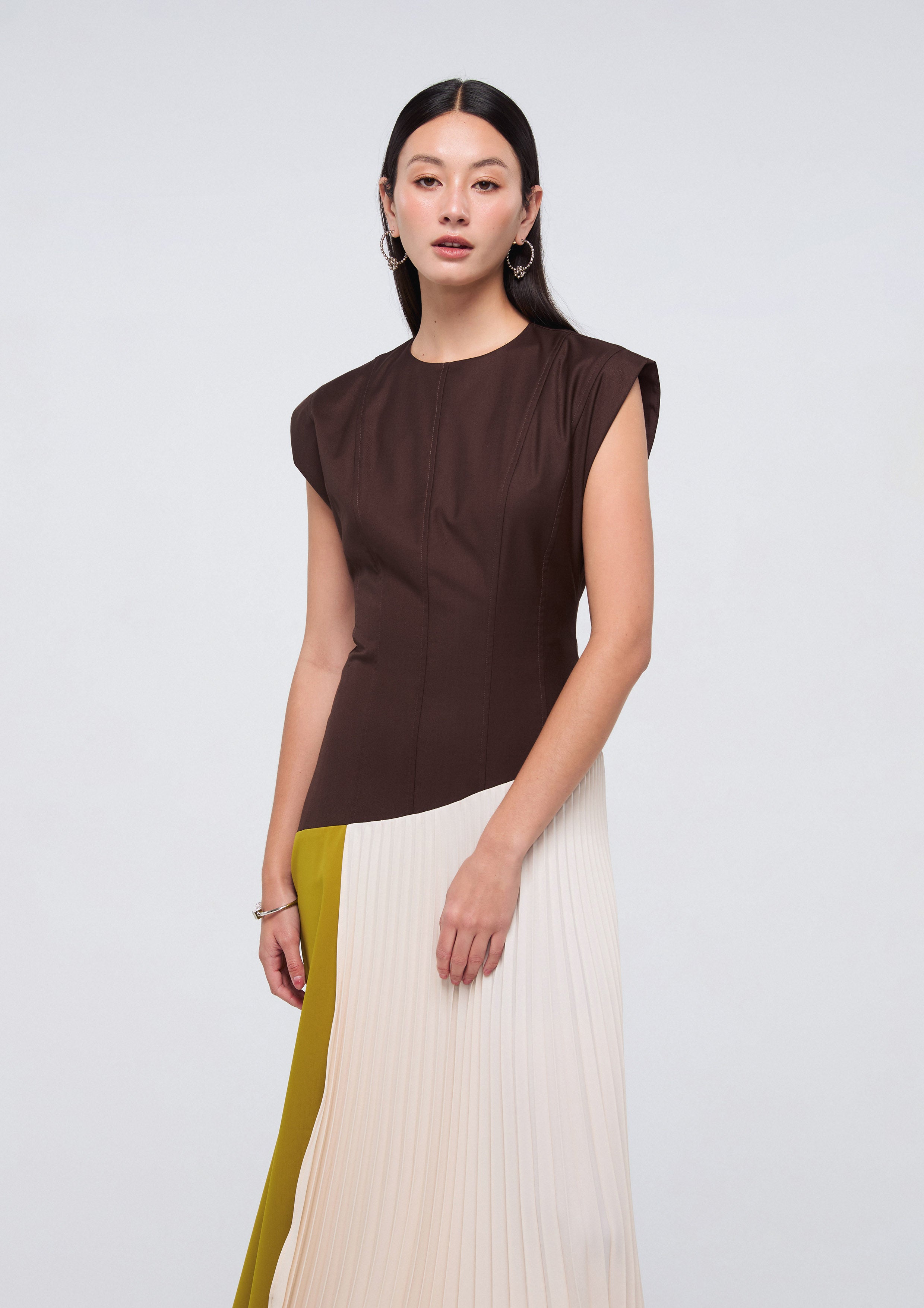 เดรสคัลเลอร์บล็อกกระโปรงพลีท