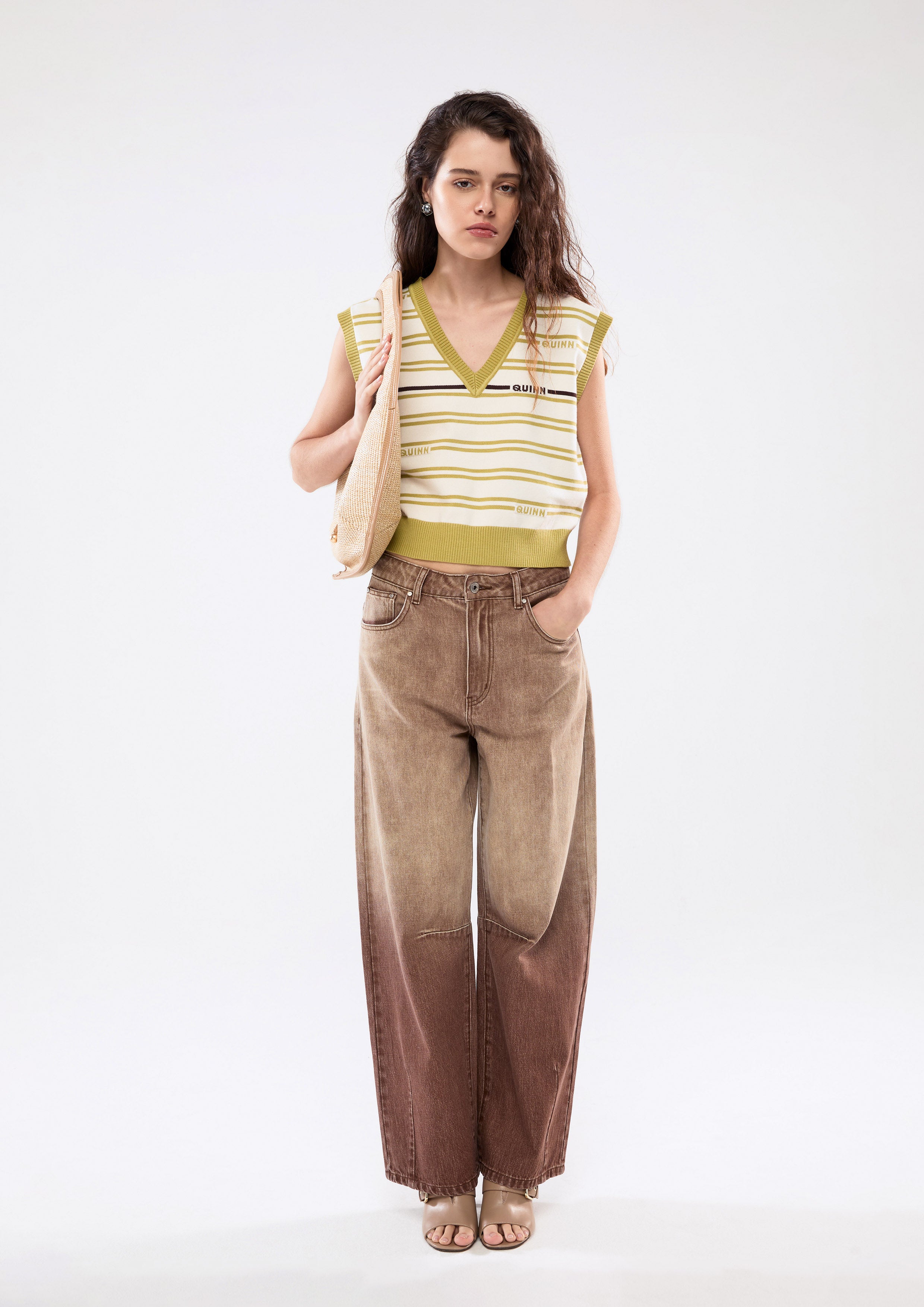 เสื้อครอปแขนกุดลายทาง