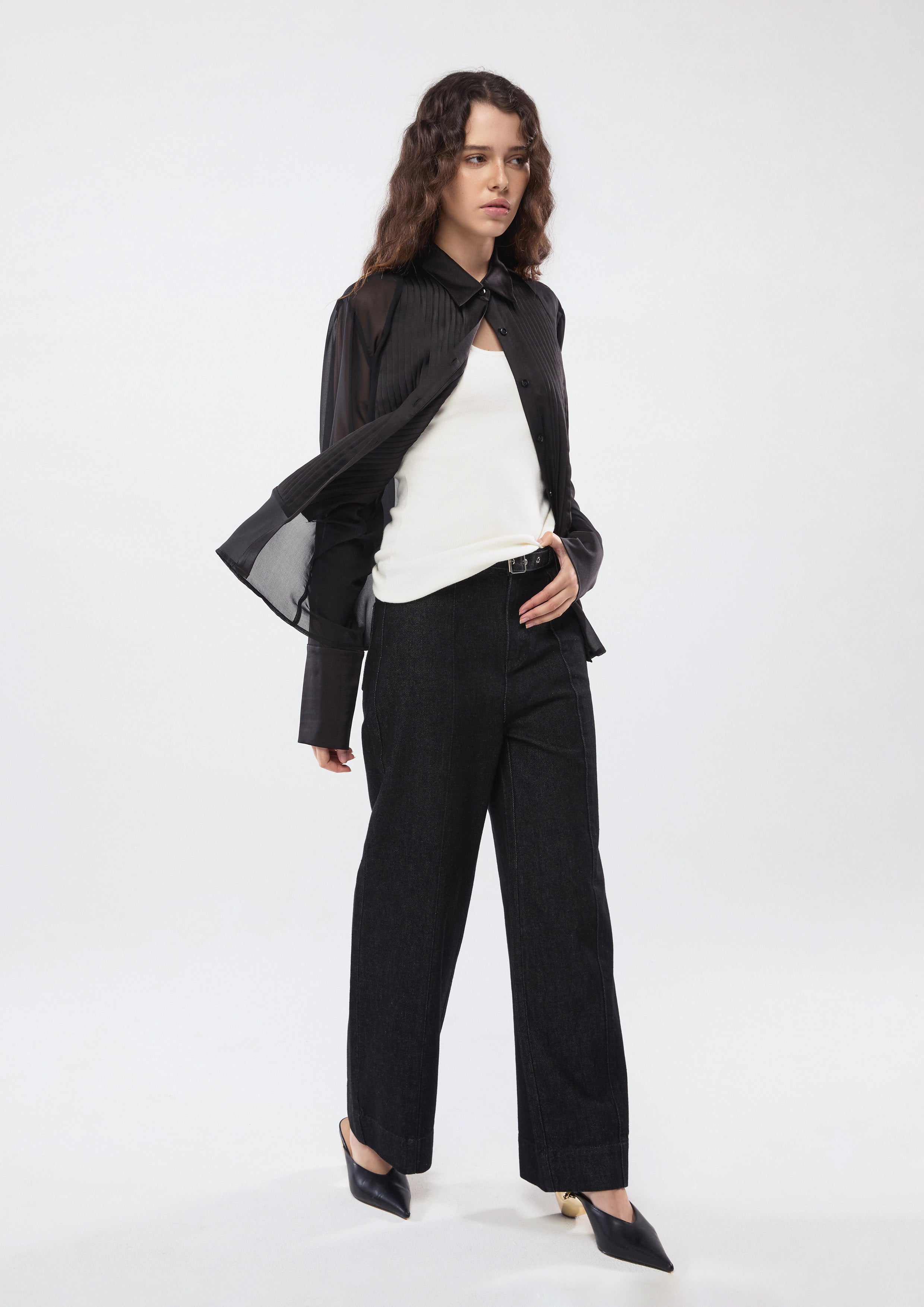 เสื้อกล้ามสายเสื้อแต่งฮาร์ดแวร์โลหะ