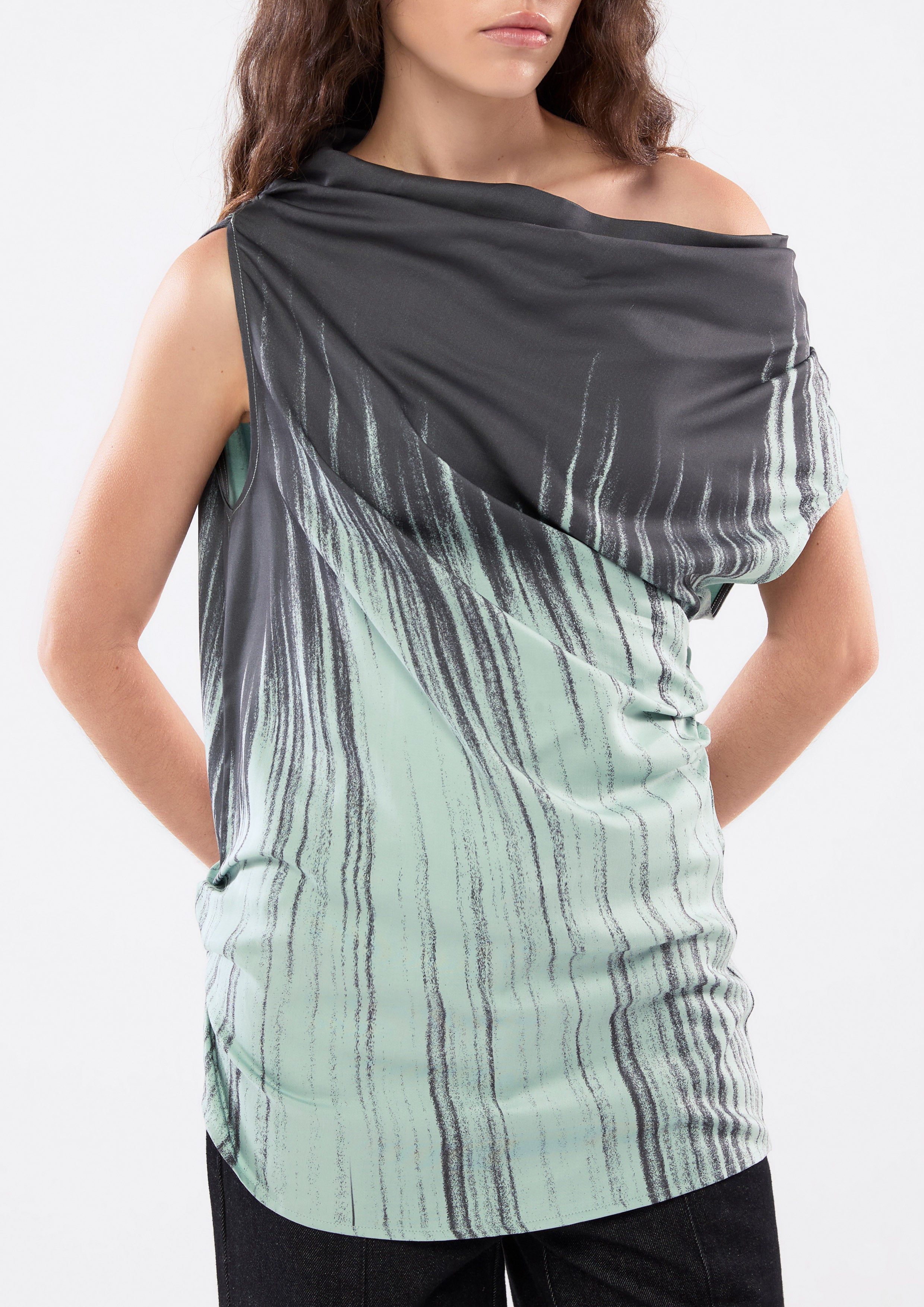 เสื้อปาดไหล่พิมพ์ลาย