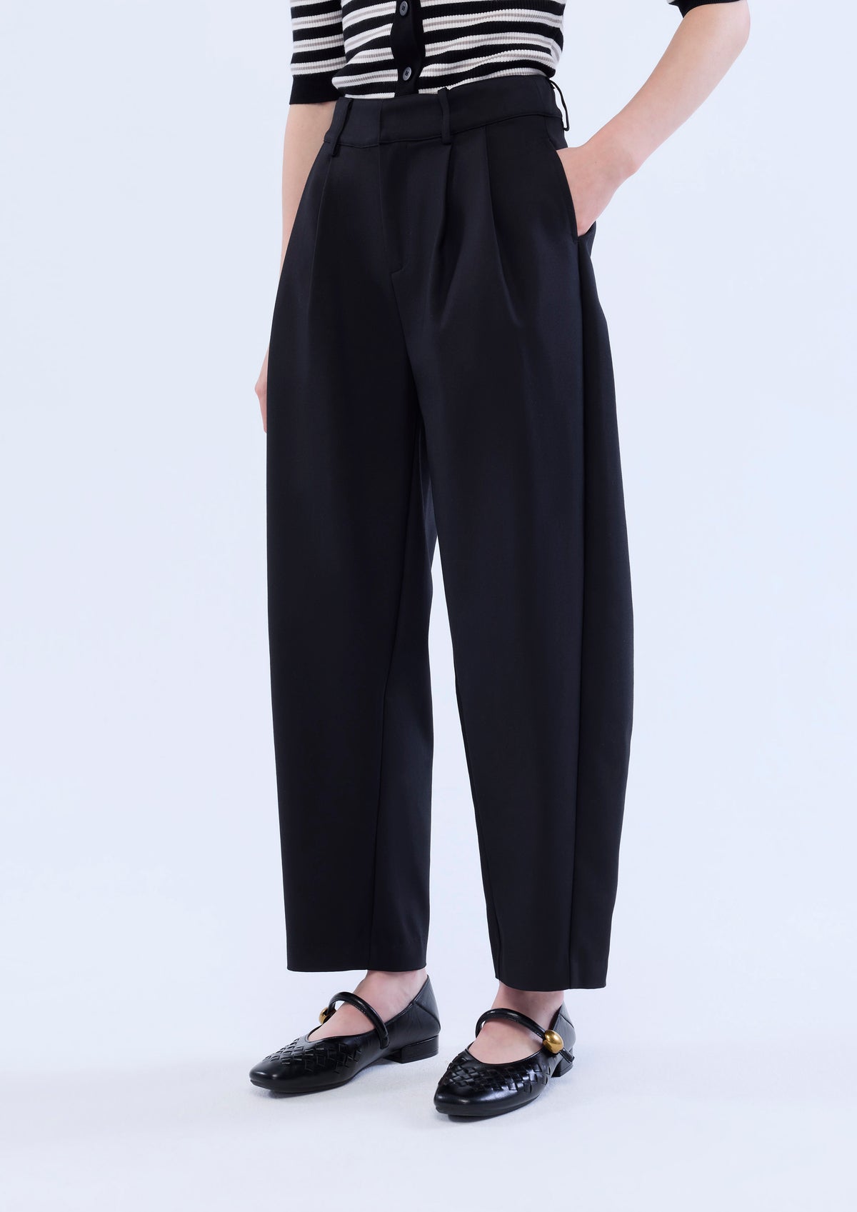 Pleated Relaxed Pants
