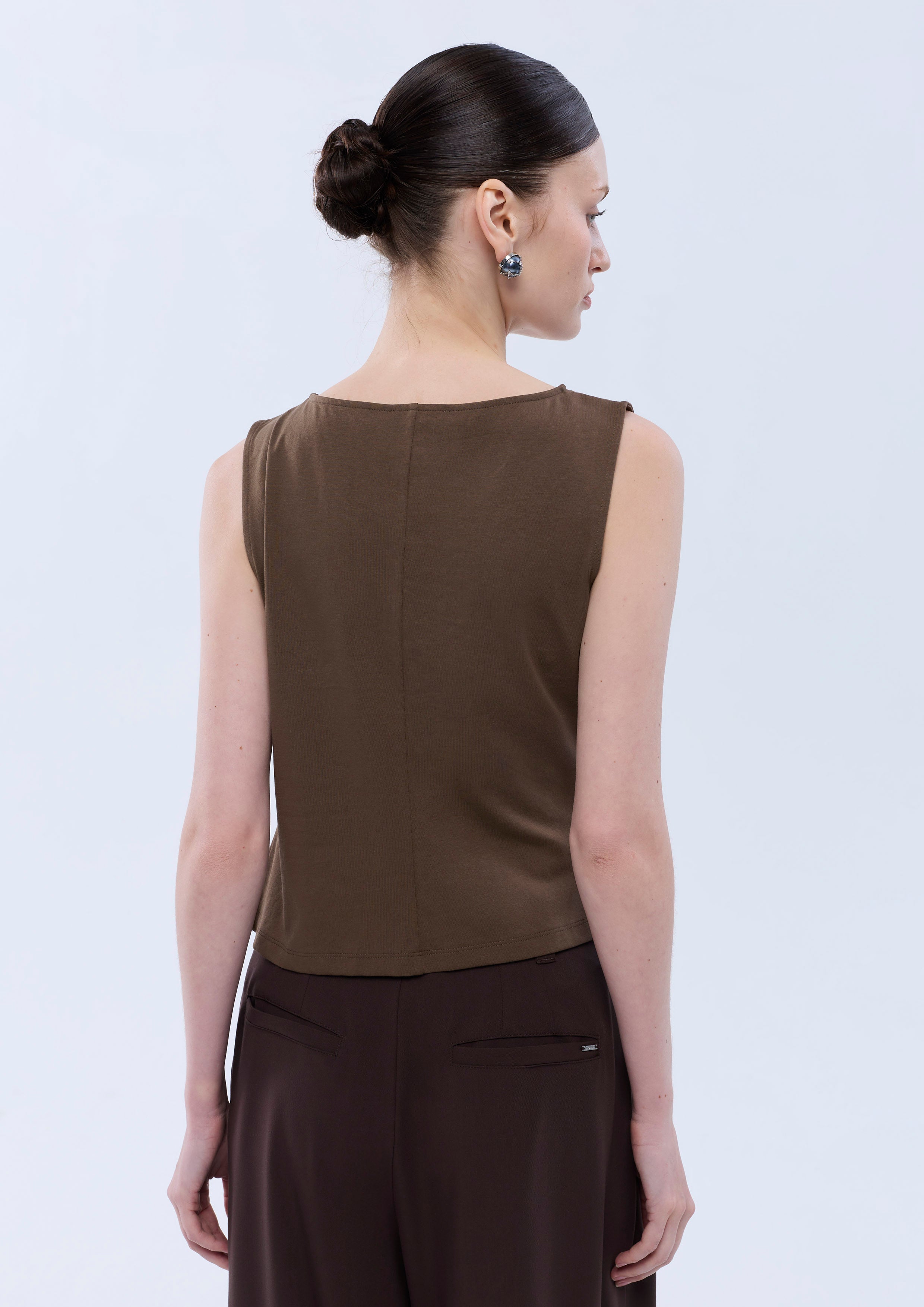 Drape Sleeveless Crop Top
