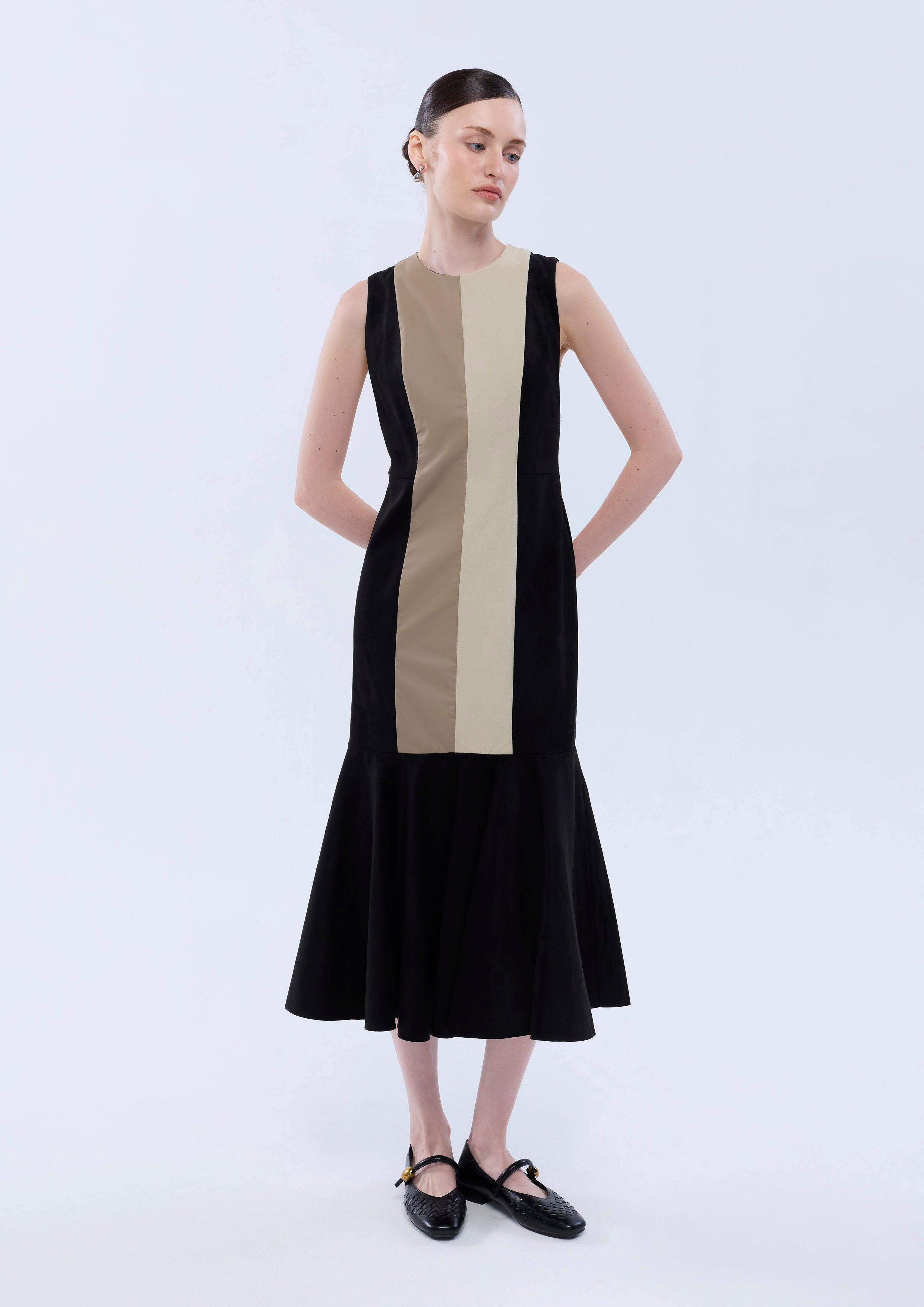 Two-Tone Sleeveless Midi Dress