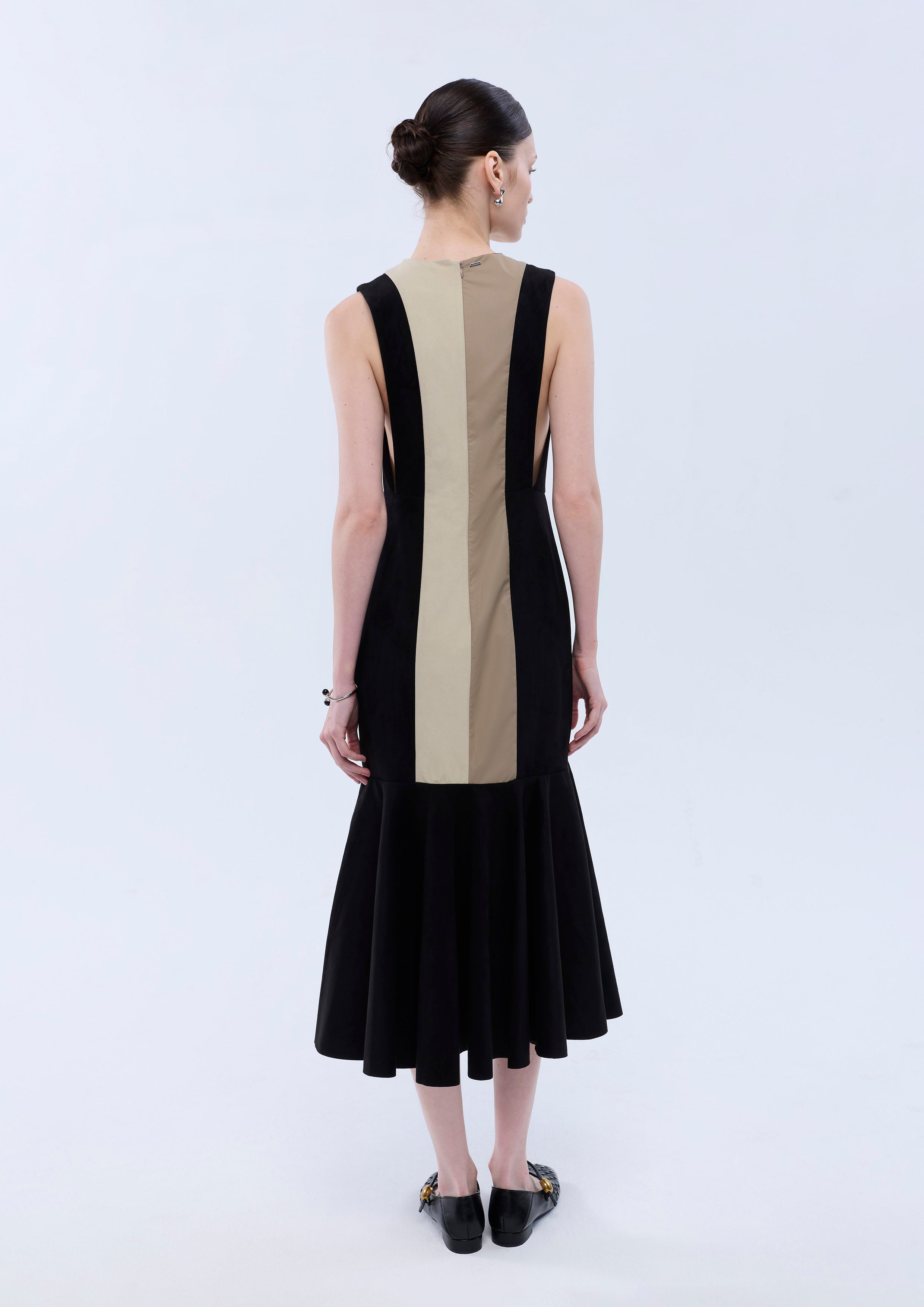 Two-Tone Sleeveless Midi Dress