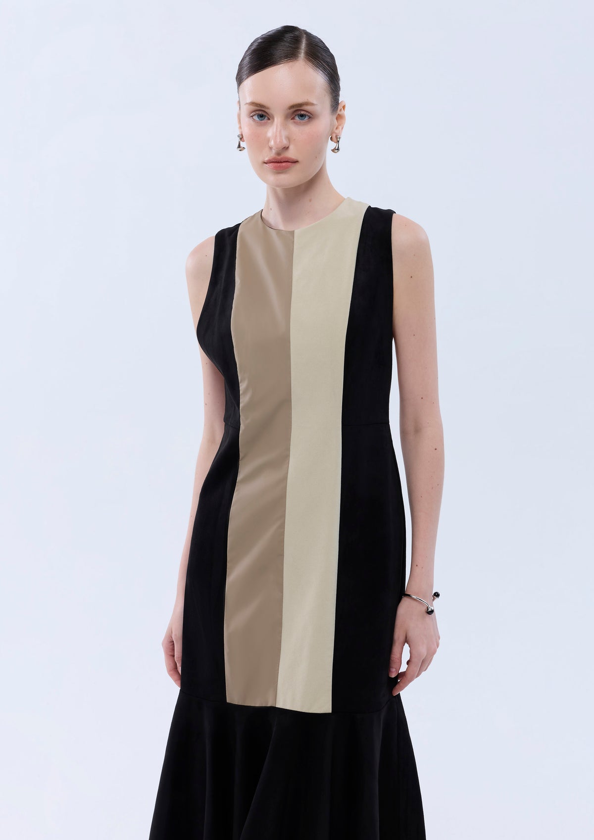 Two-Tone Sleeveless Midi Dress