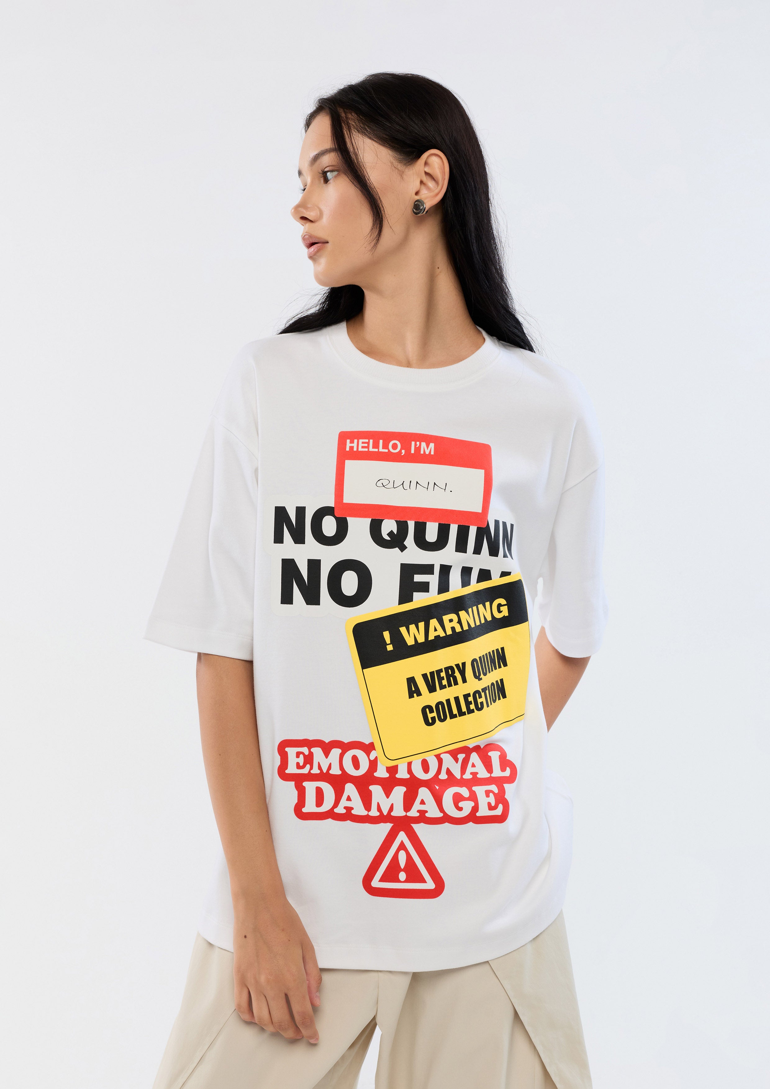  เสื้อยืดโอเวอร์ไซส์พิมพ์ลายกราฟฟิค